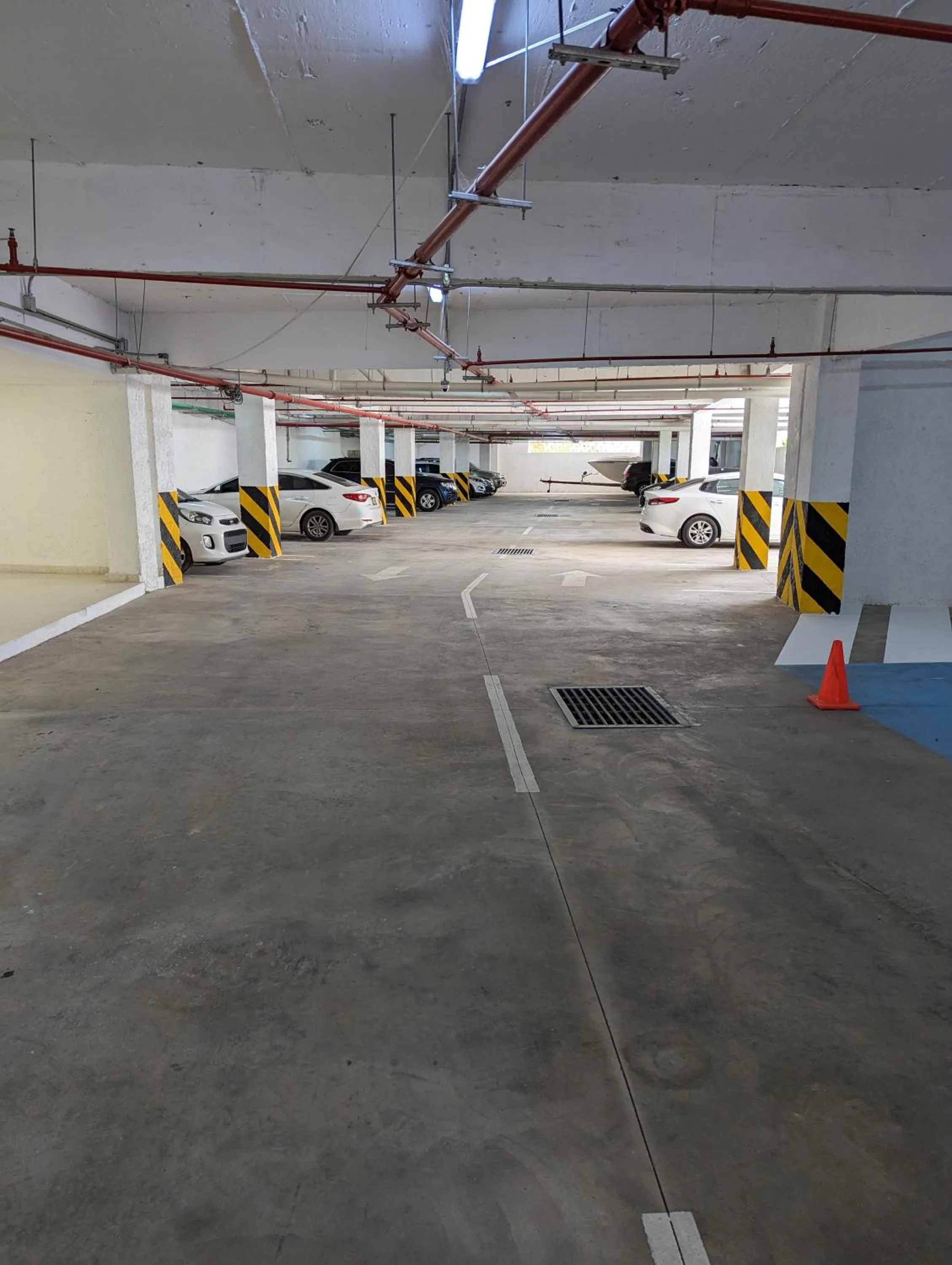 Parking in Hacienda Samana Bay Hotel