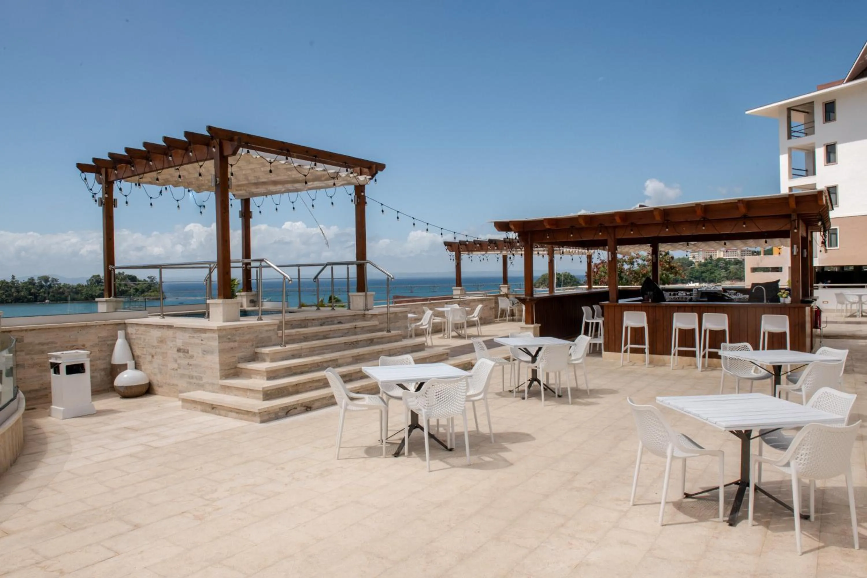 Restaurant/places to eat in Hacienda Samana Bay Hotel