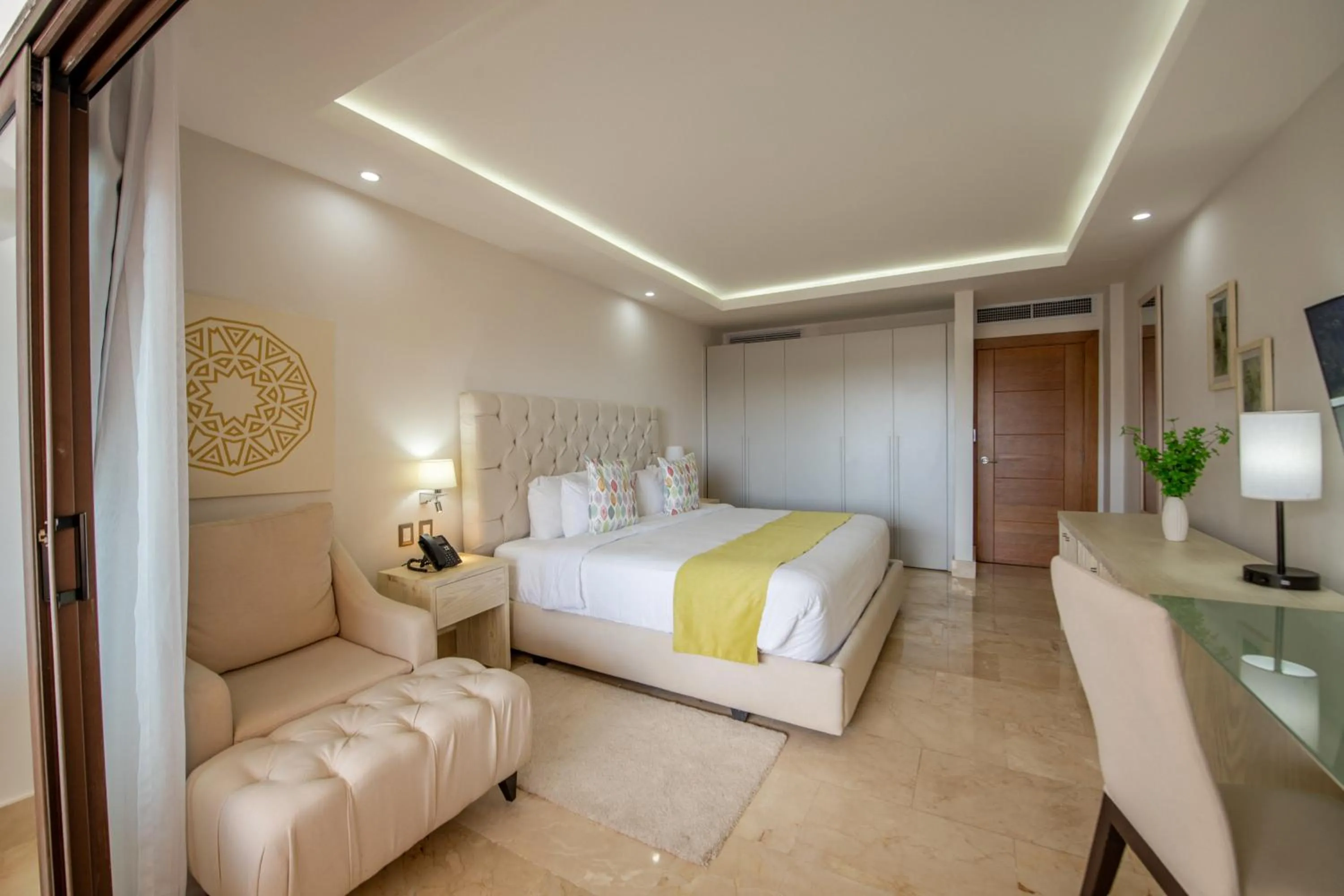 Bed in Hacienda Samana Bay Hotel