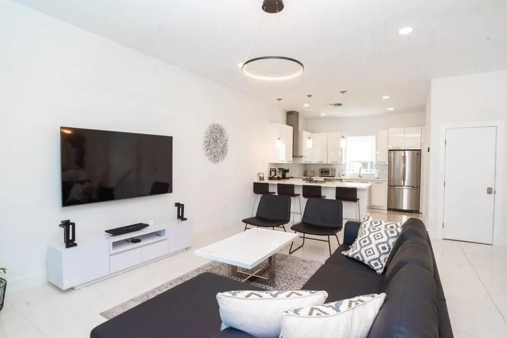 Across the Ocean few steps to beach contemporary three Bedroom townhouse