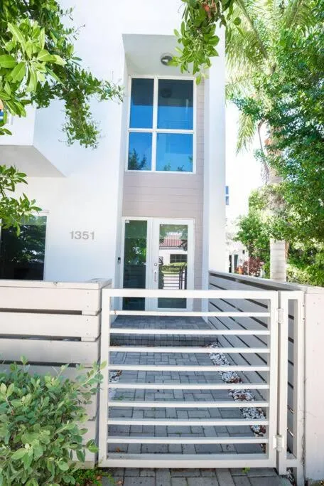 Across the Ocean few steps to beach contemporary three Bedroom townhouse