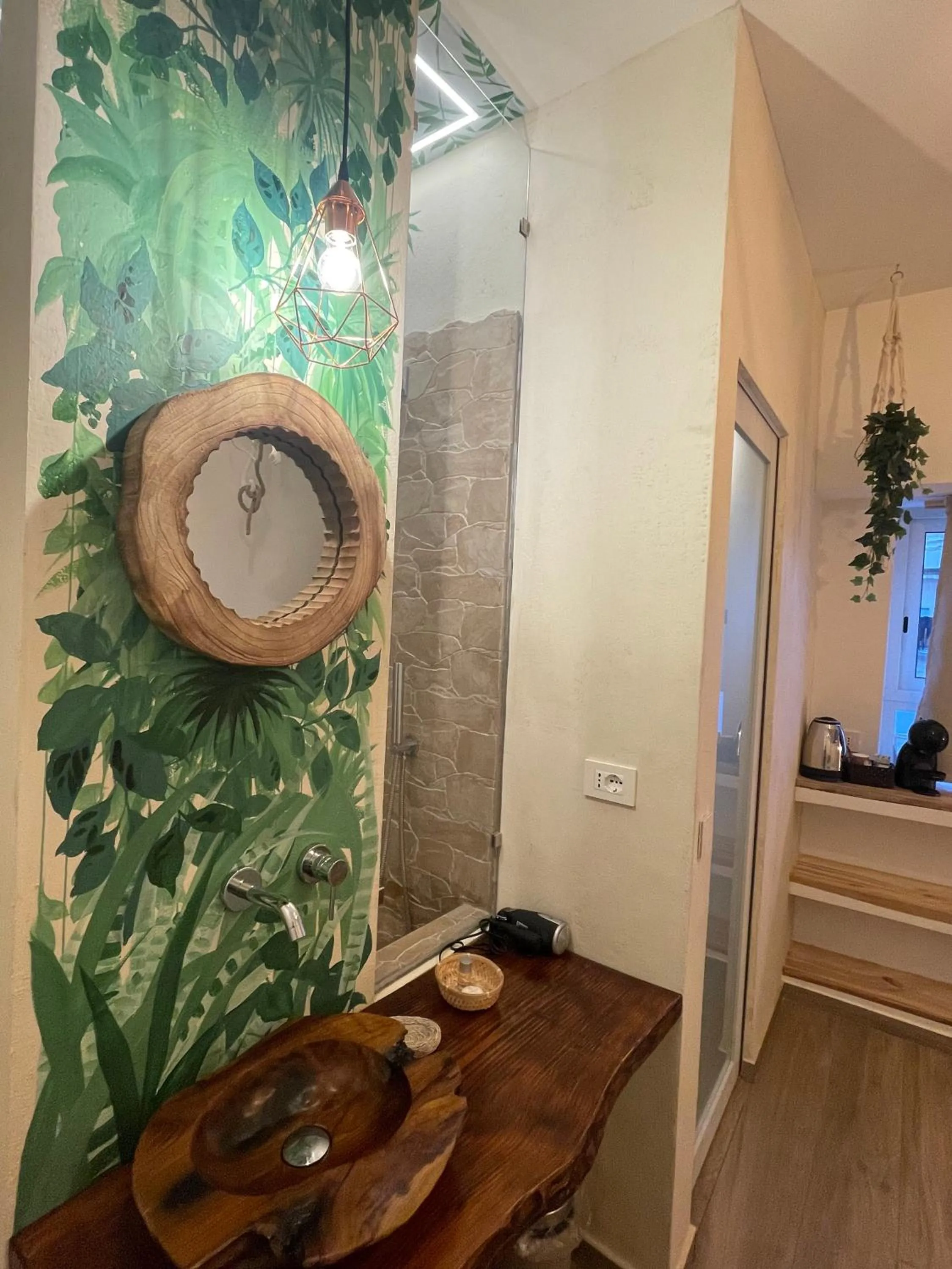 Bedroom in Urban jungle rooms