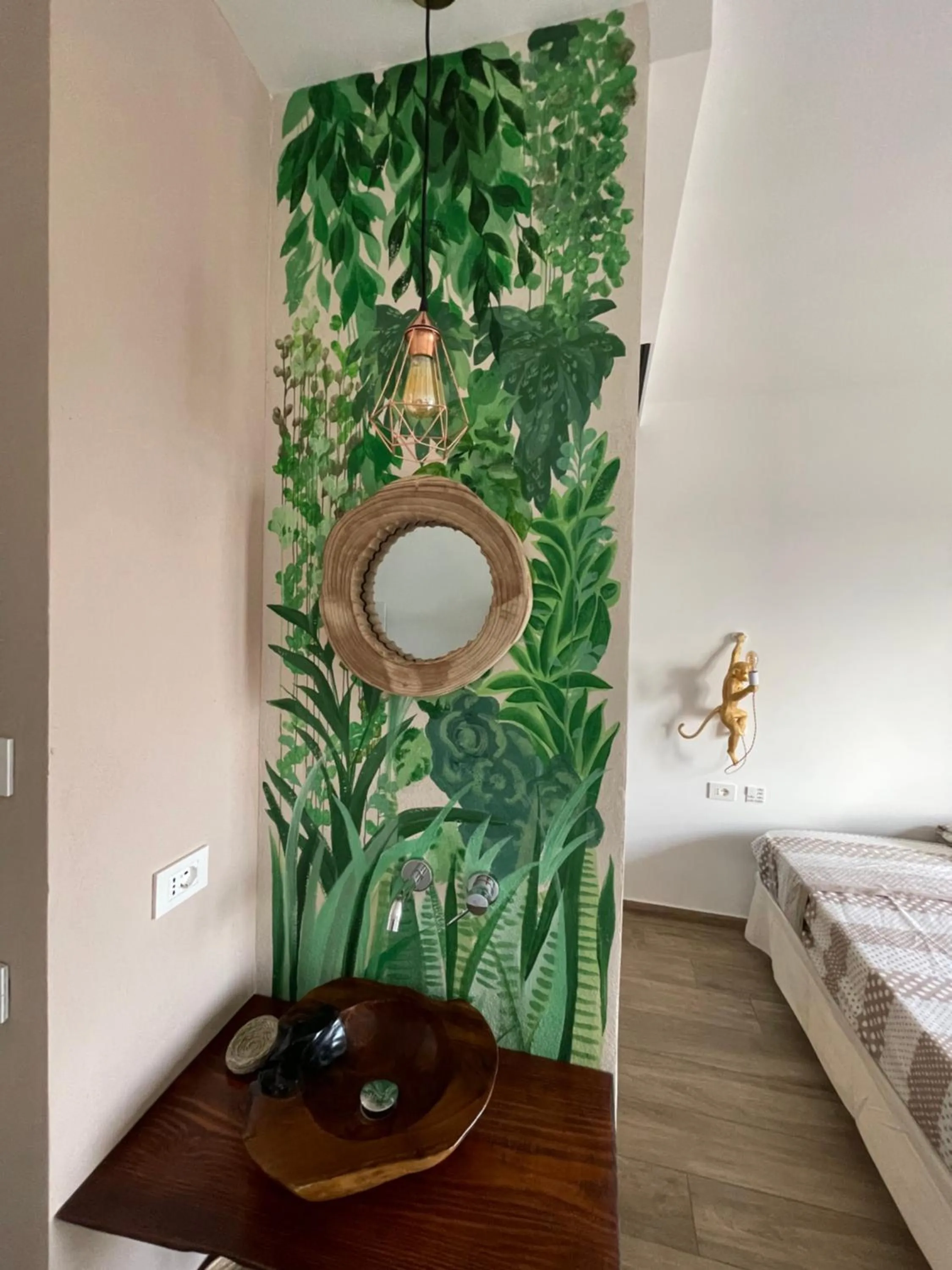 Decorative detail, Bed in Urban jungle rooms