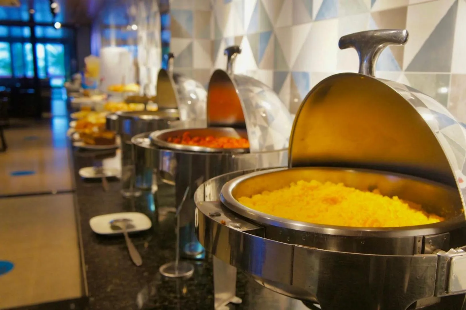 Buffet breakfast in Bessa Beach Hotel