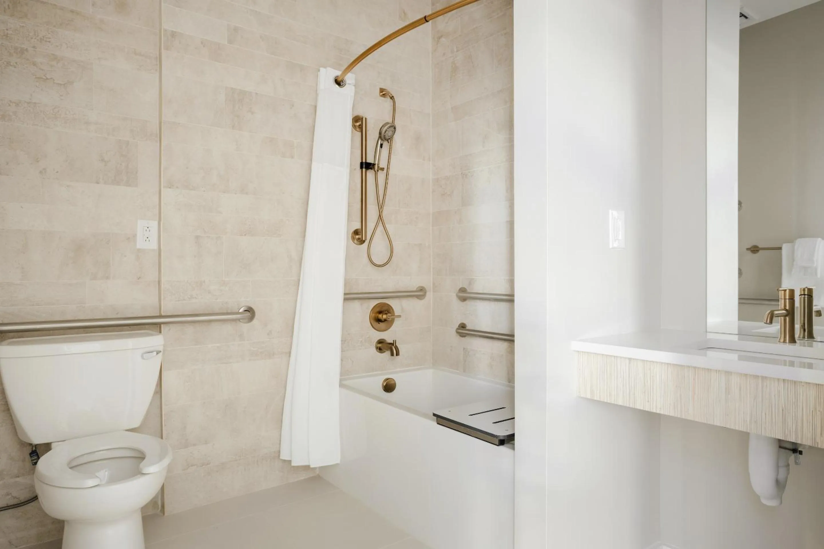 Apartment - Disability Access in Sonder by Marriott Bonvoy The Edison Apartments Old City