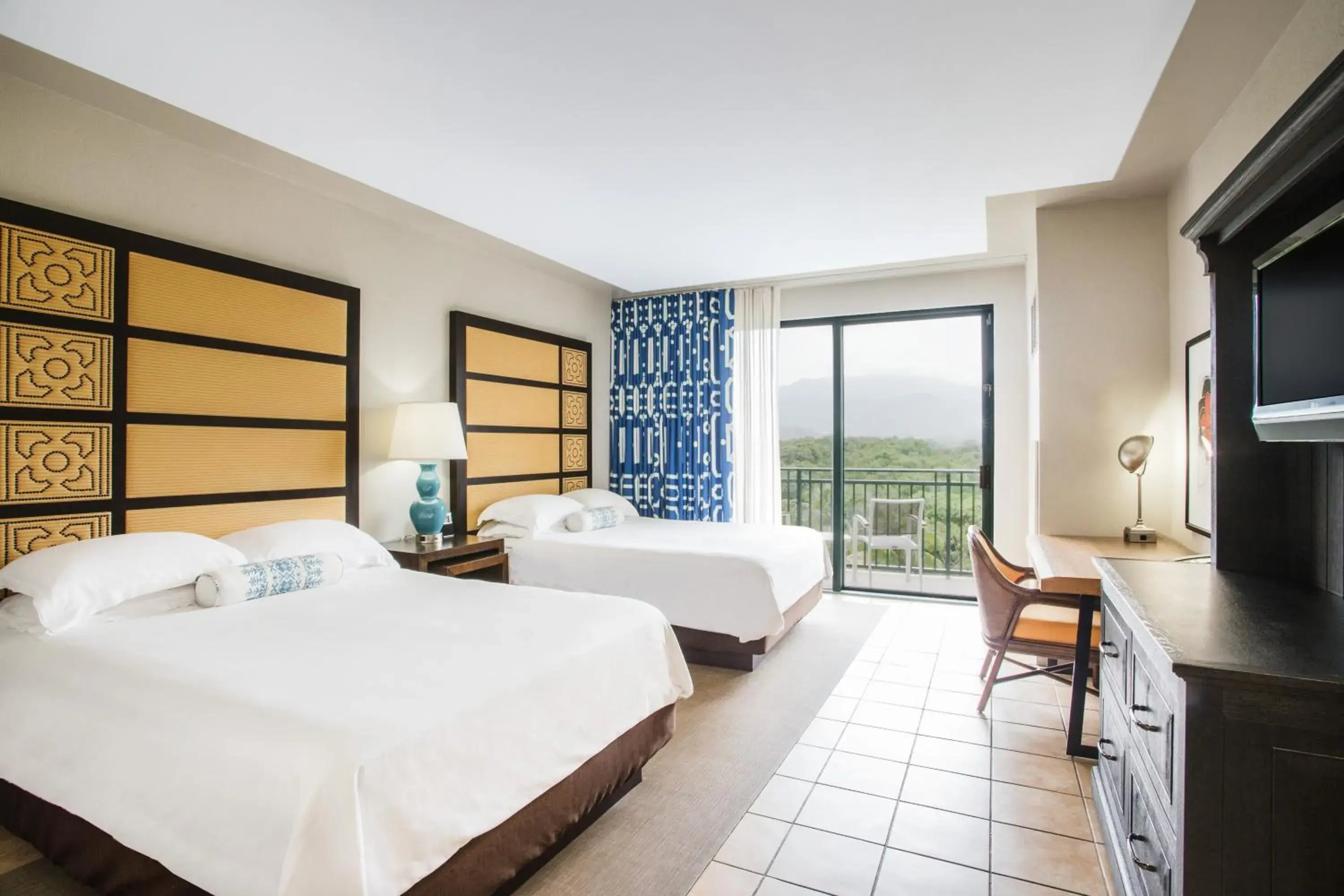 Queen Room with Bathtub and Rainforest View - Accessible in Wyndham Grand Rio Mar Rainforest Beach and Golf Resort Queen Room with Bathtub and Rainforest View - Accessible in Wyndham Grand Rio Mar Rainforest Beach and Golf Resort
