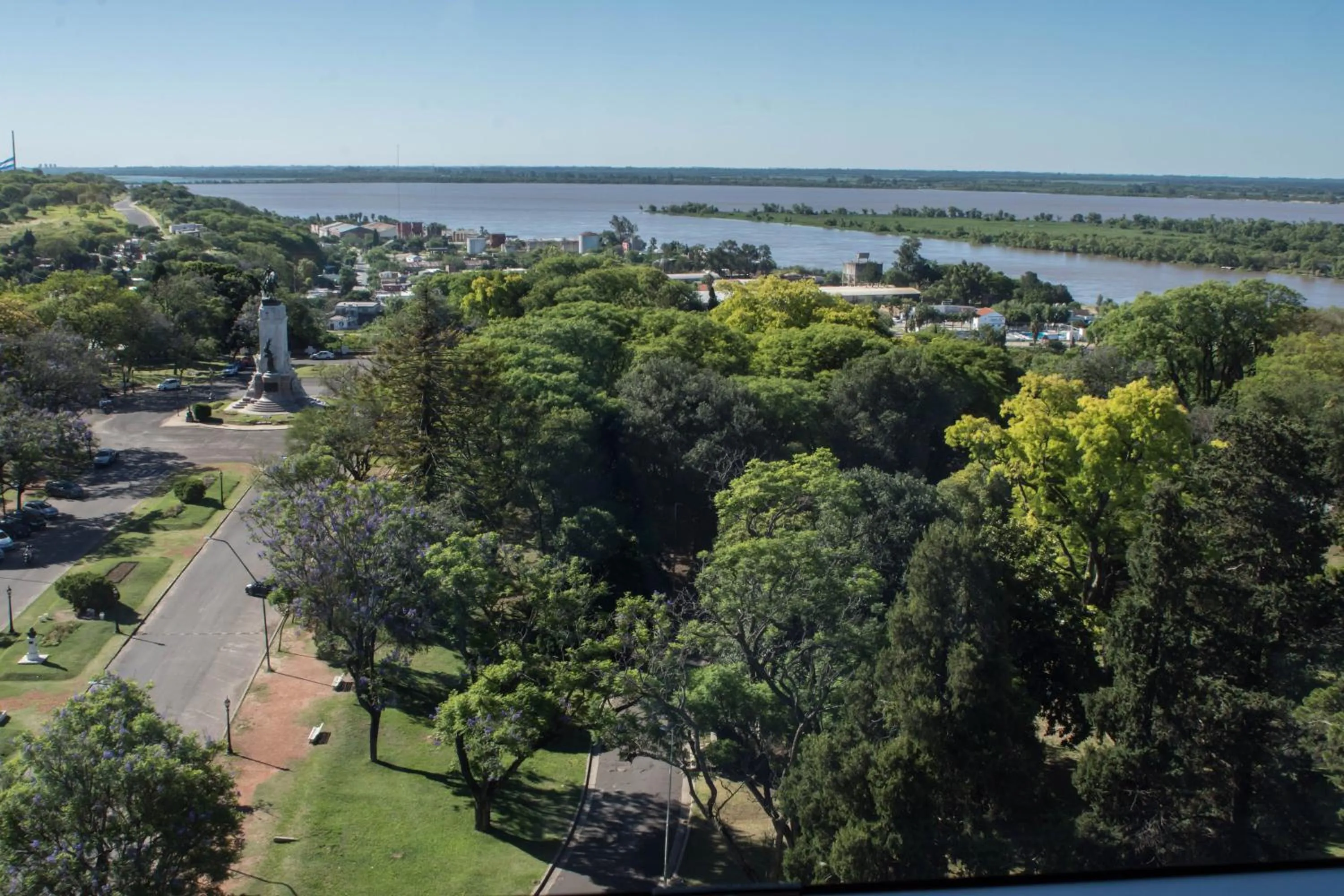 Day in Maran Suites & Towers