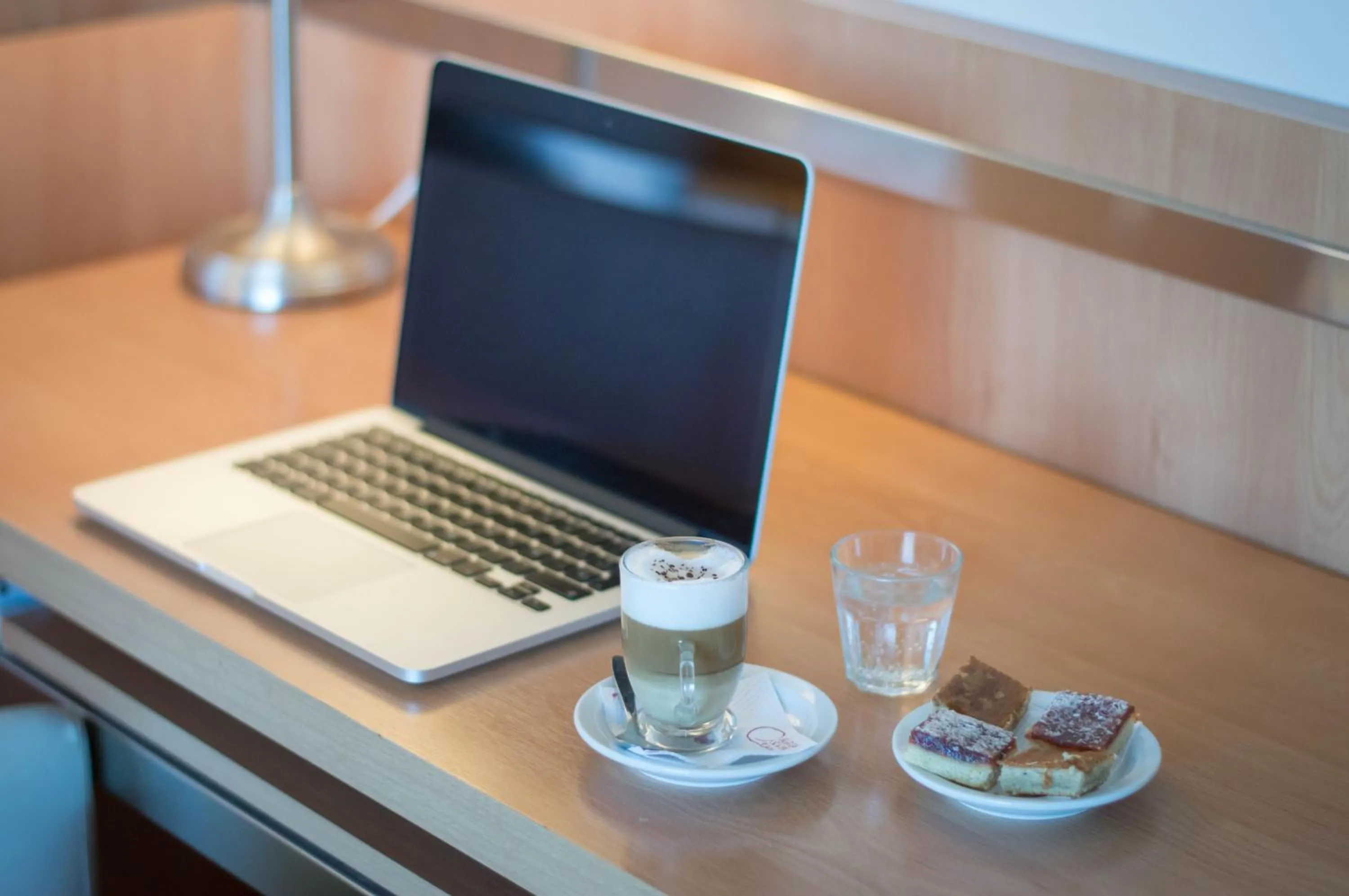 Food and drinks in Maran Suites & Towers