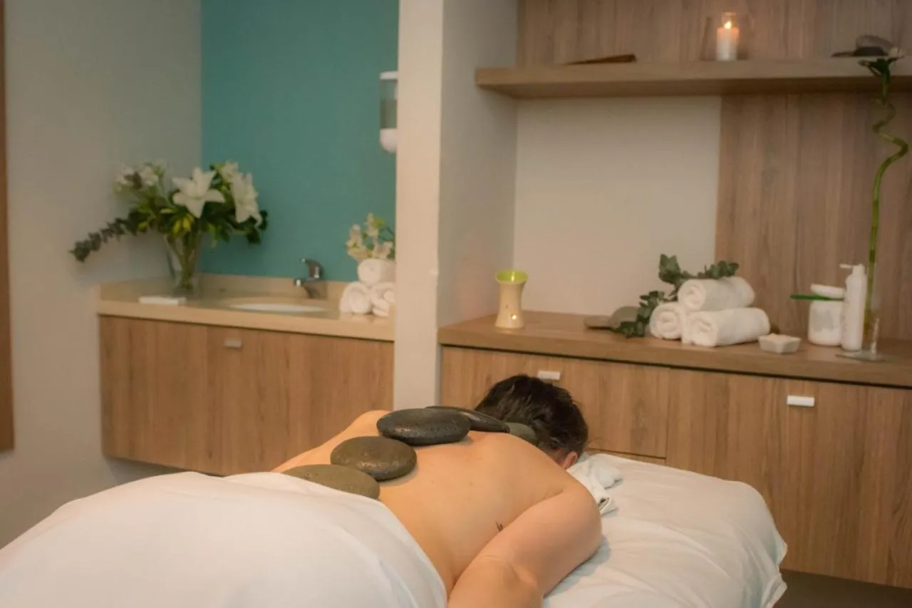 Spa and wellness centre/facilities in Maran Suites & Towers