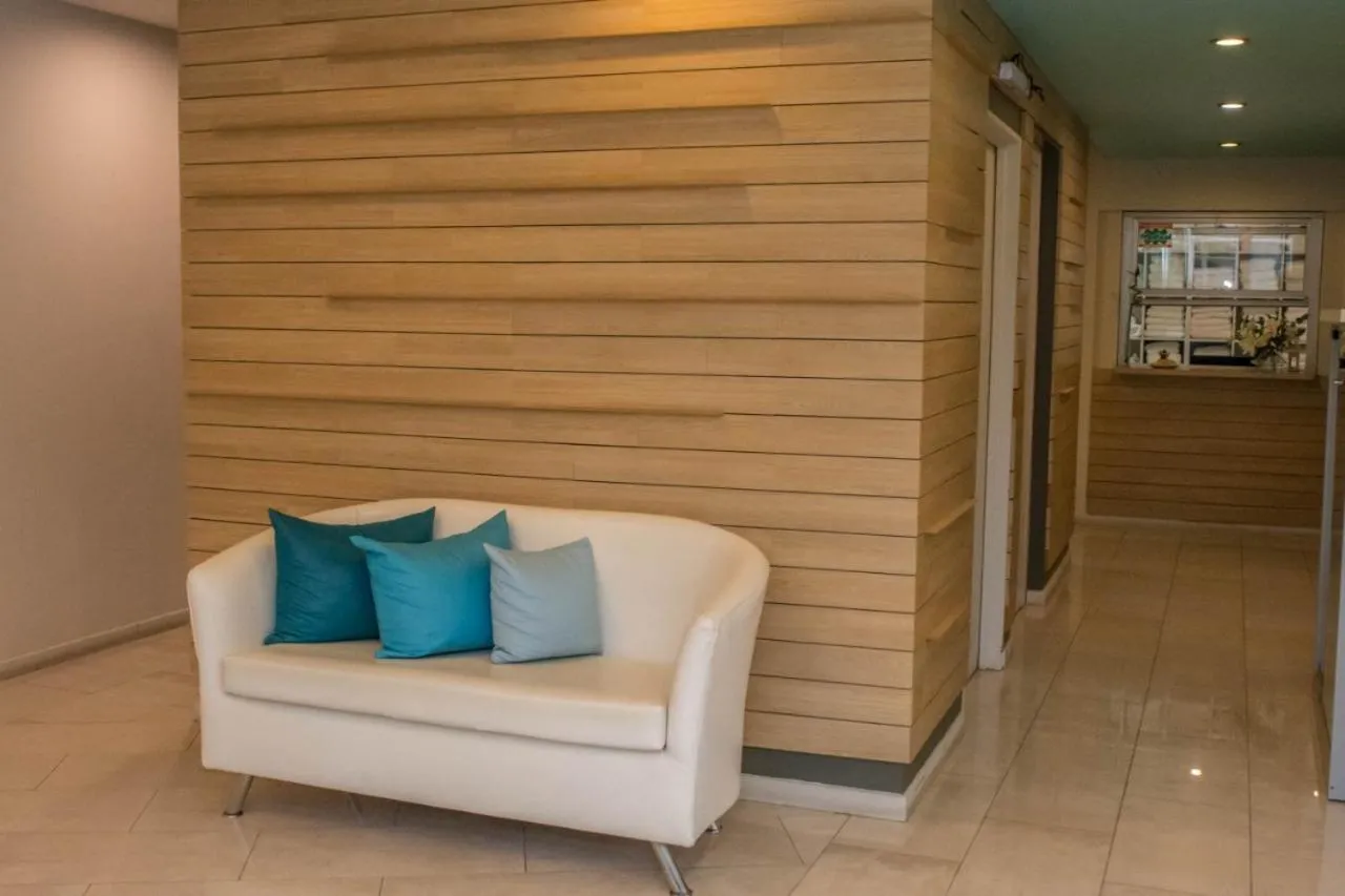 Massage in Maran Suites & Towers