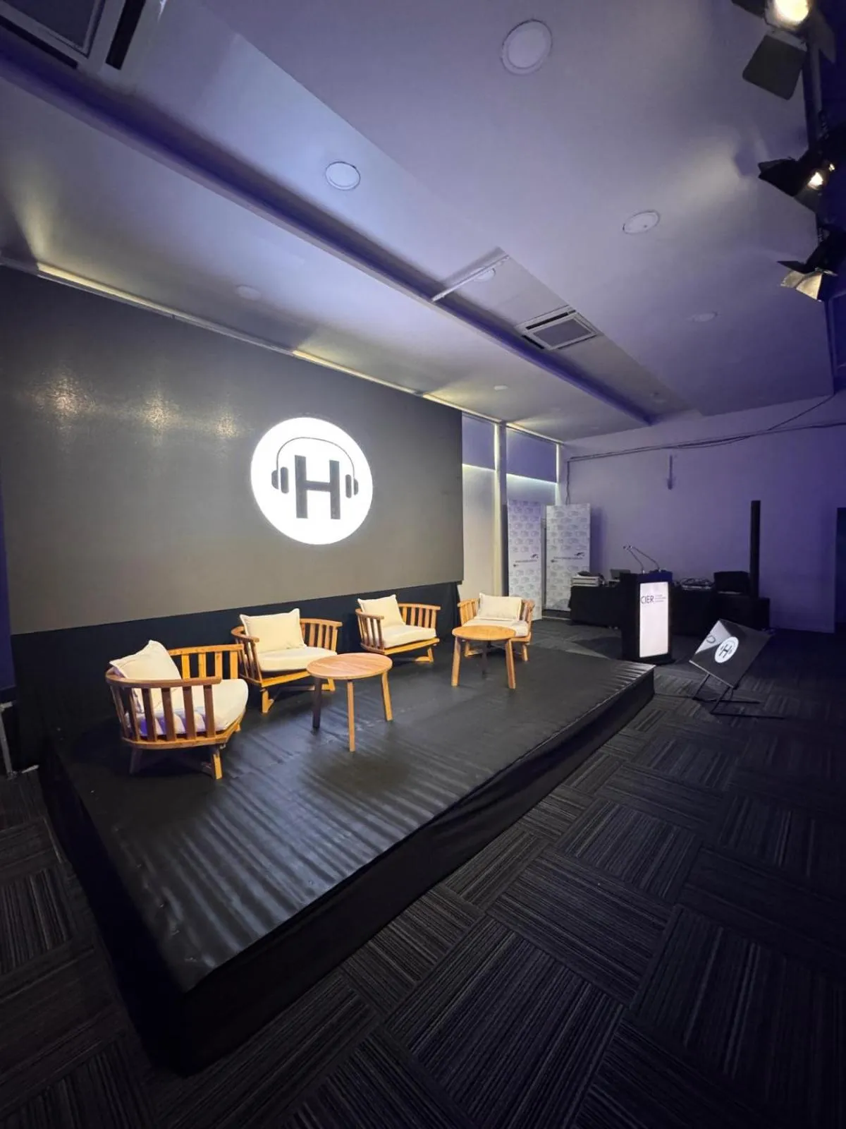 Meeting/conference room in Maran Suites & Towers