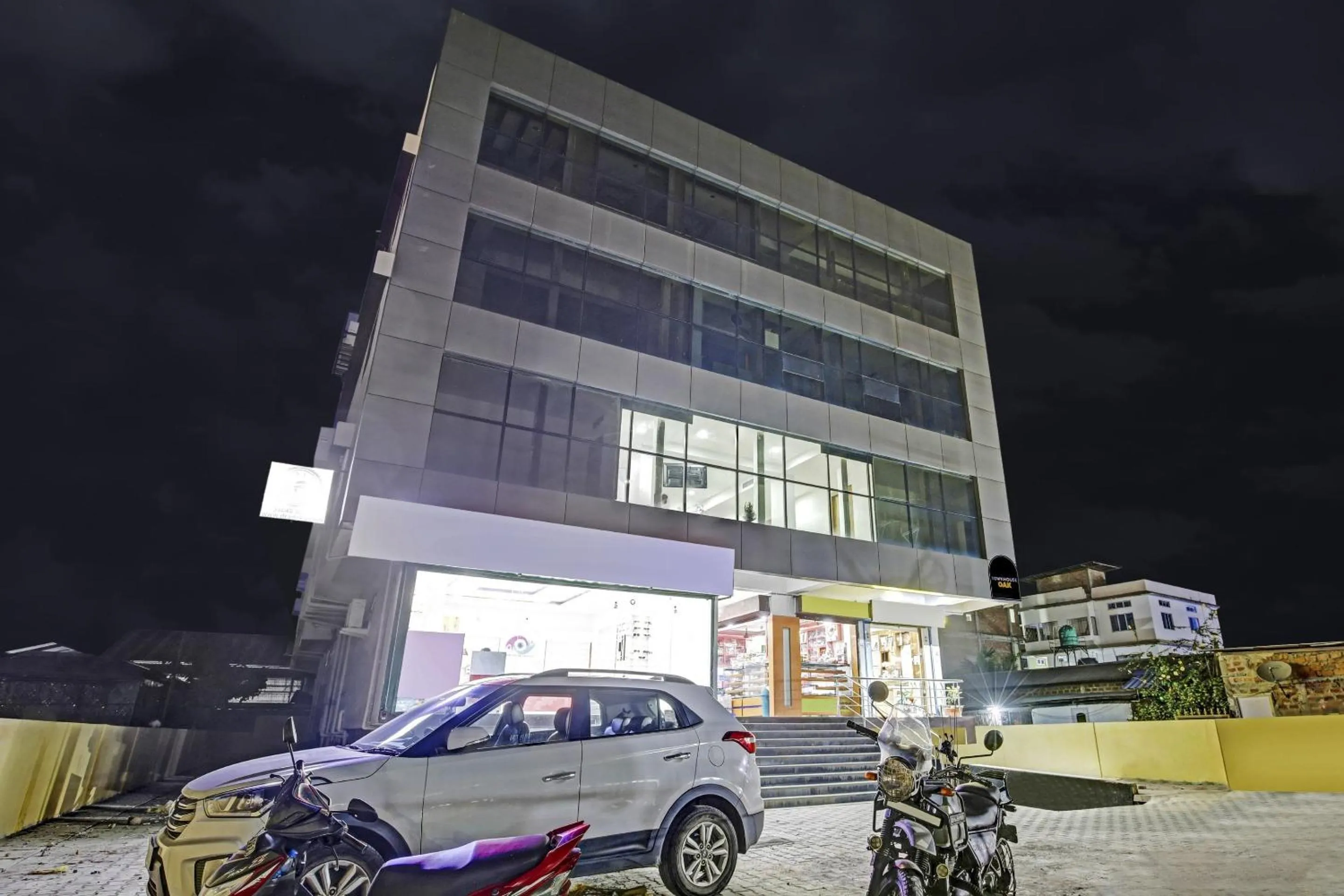 Facade/entrance in Townhouse OAK Hi-City