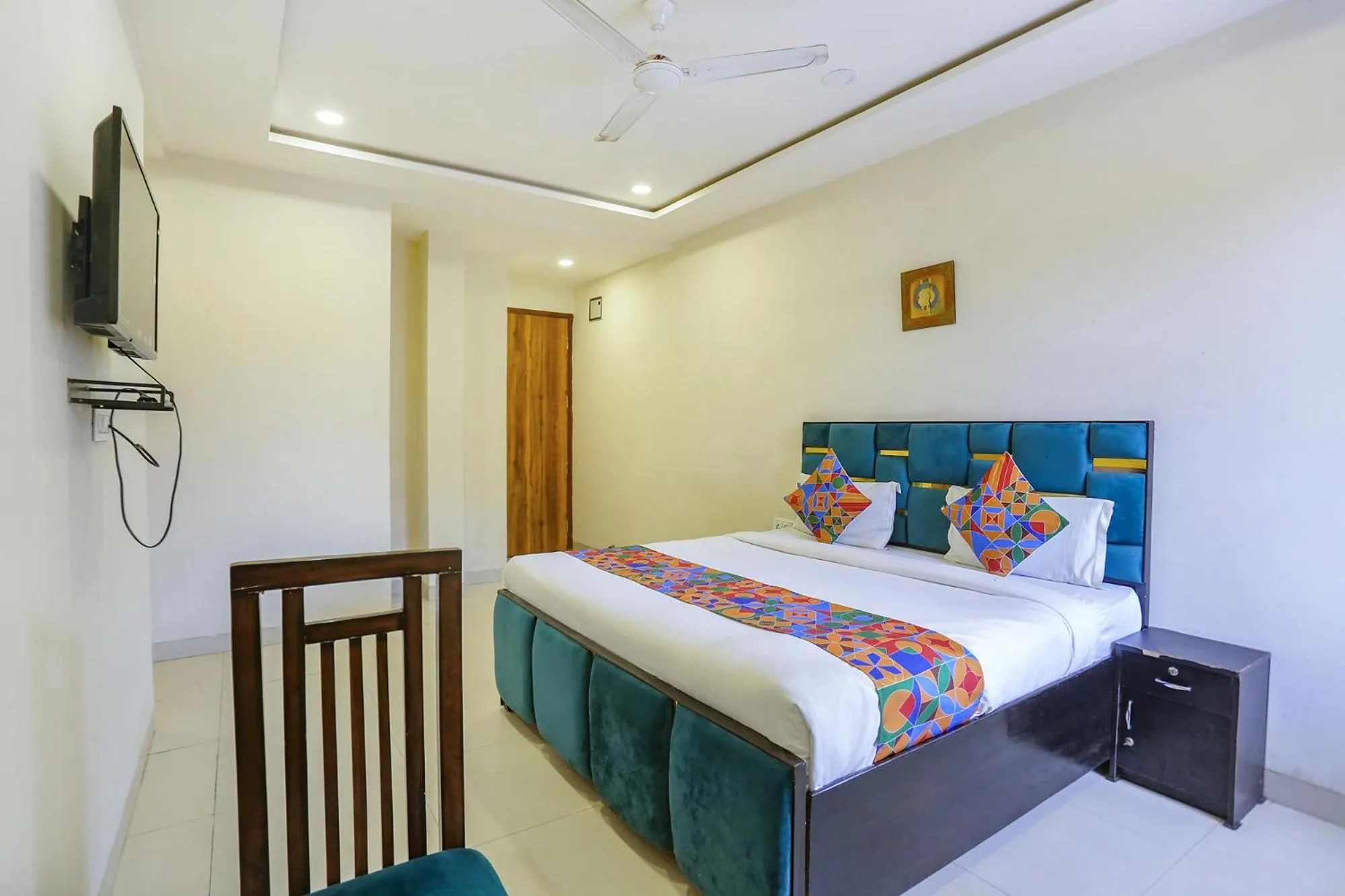 Bed in FabHotel Shiv Rachna - Mansarovar