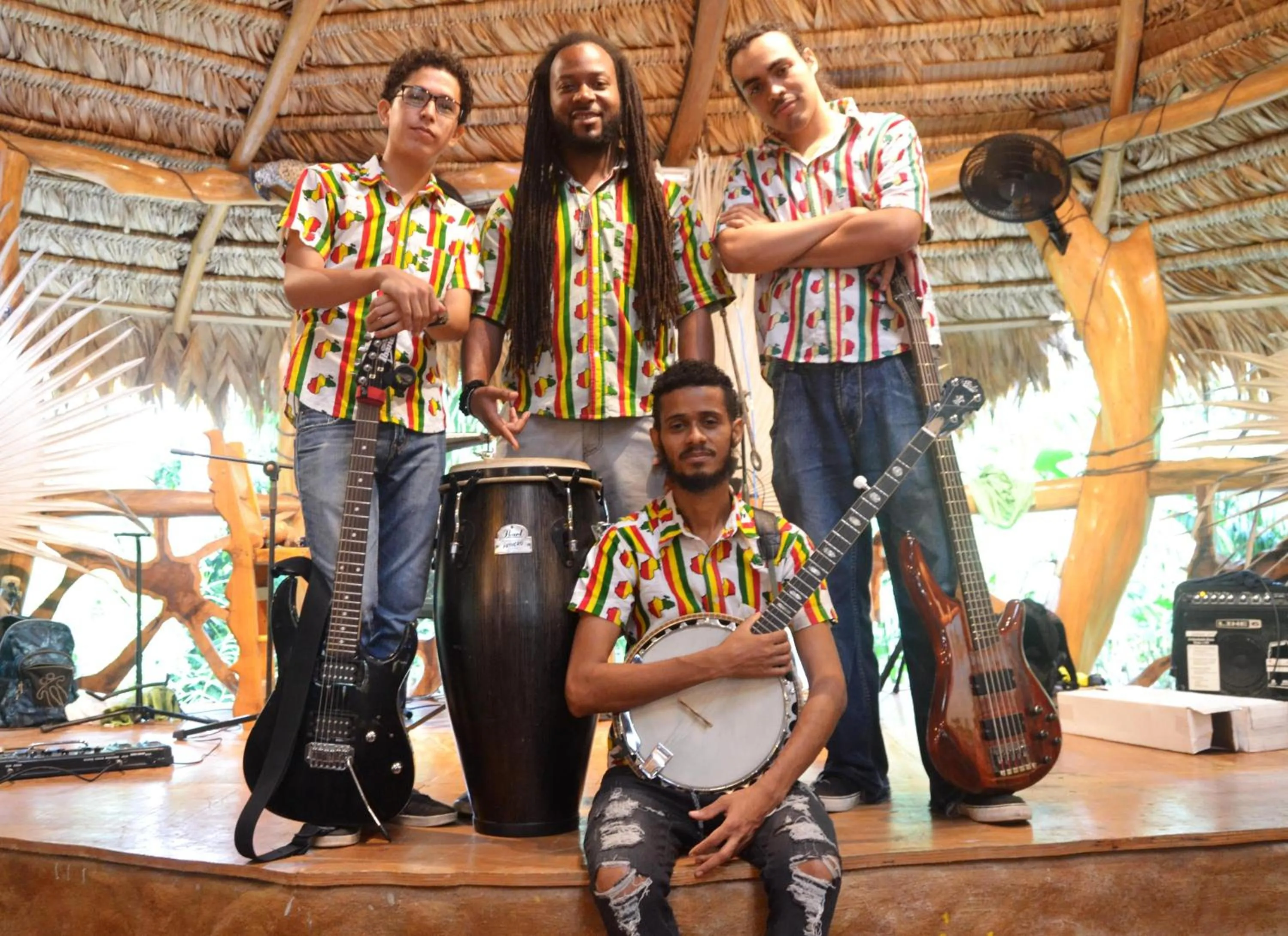 Entertainment in Hotel La Costa de Papito