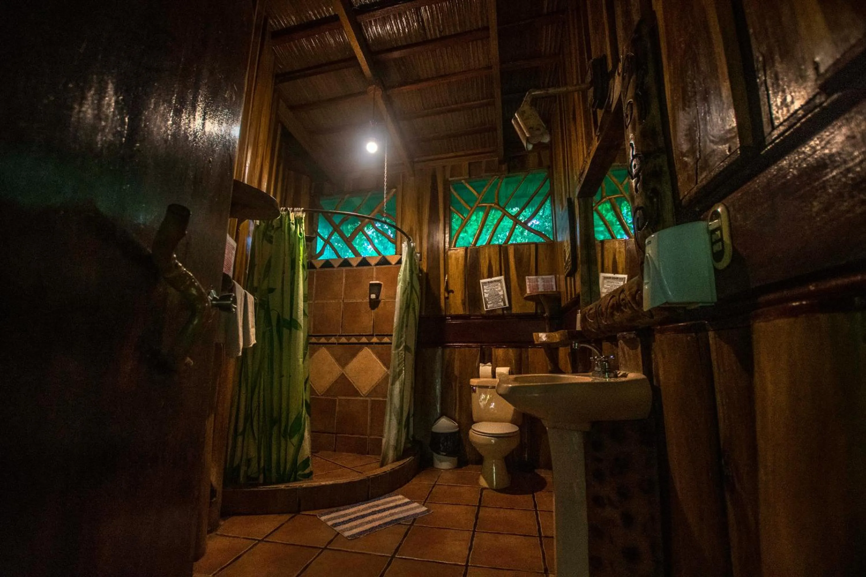 Bathroom in Hotel La Costa de Papito