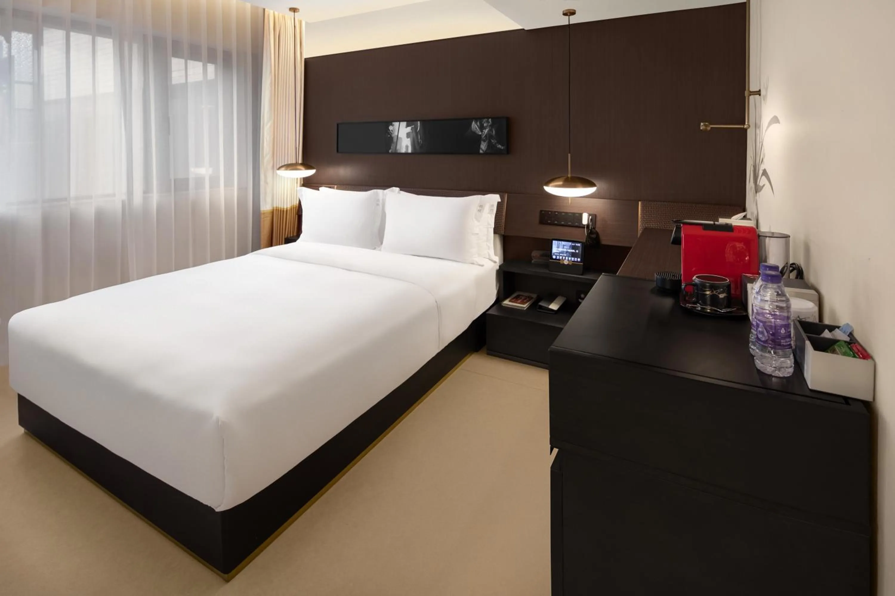 Photo of the whole room, Bed in The Yun Collection Guangzhou Yong Qing Fang