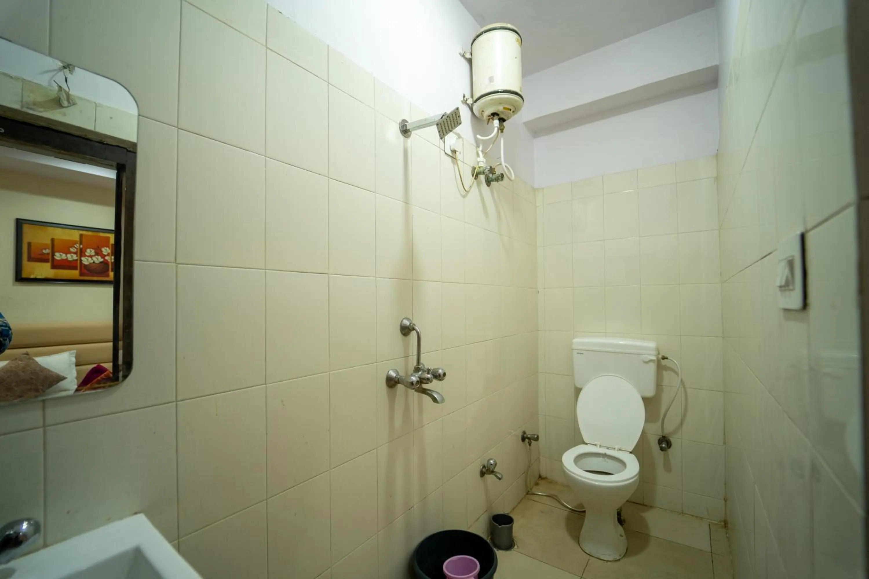 Toilet in Hotel Siddhi Vinayak