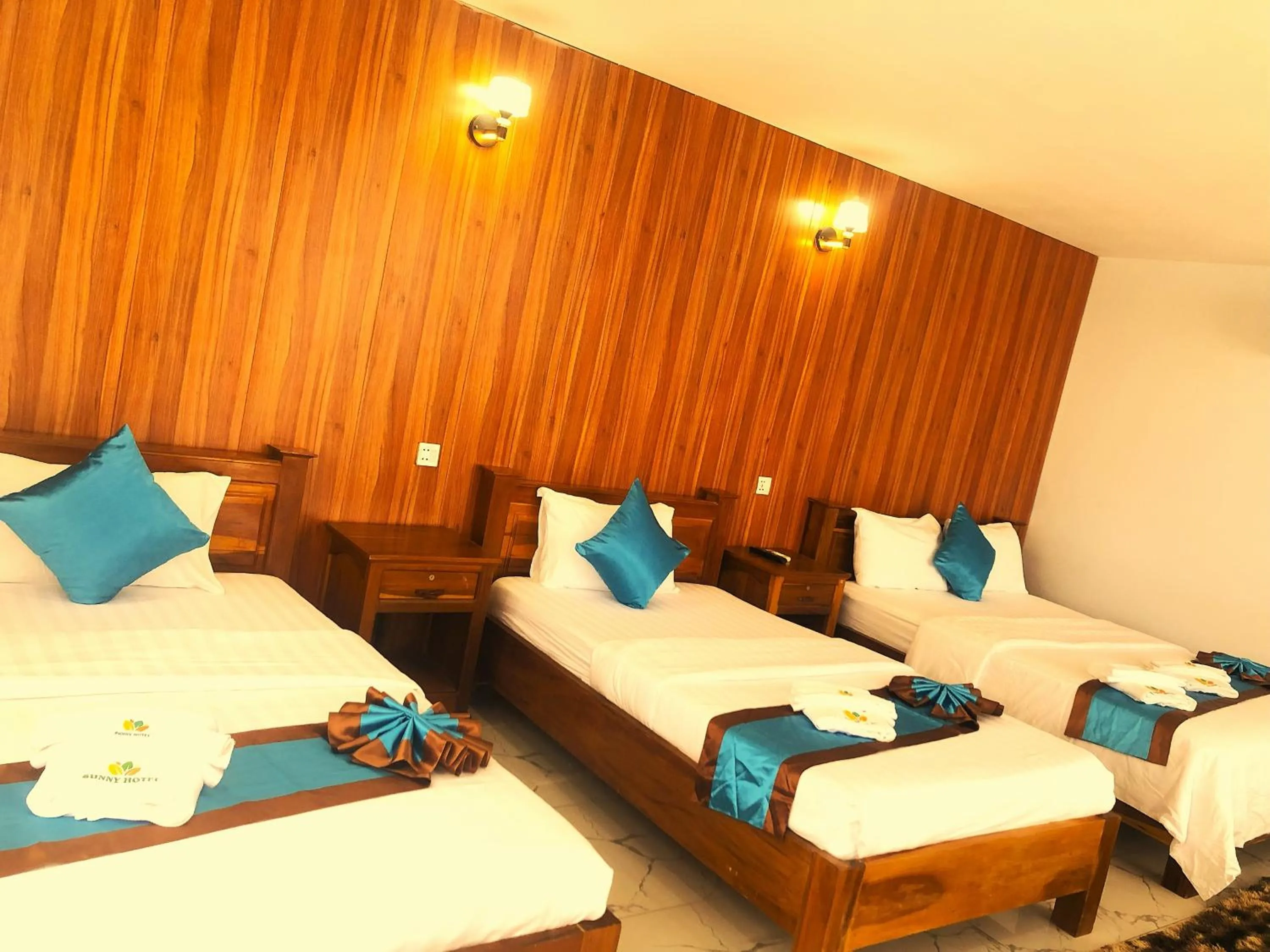 Bedroom, Bed in Kampot Sunny Hotel