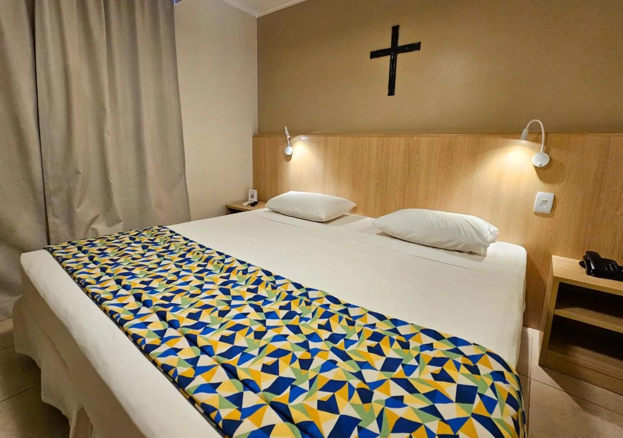 Bed in Hotel Rainha dos Apóstolos