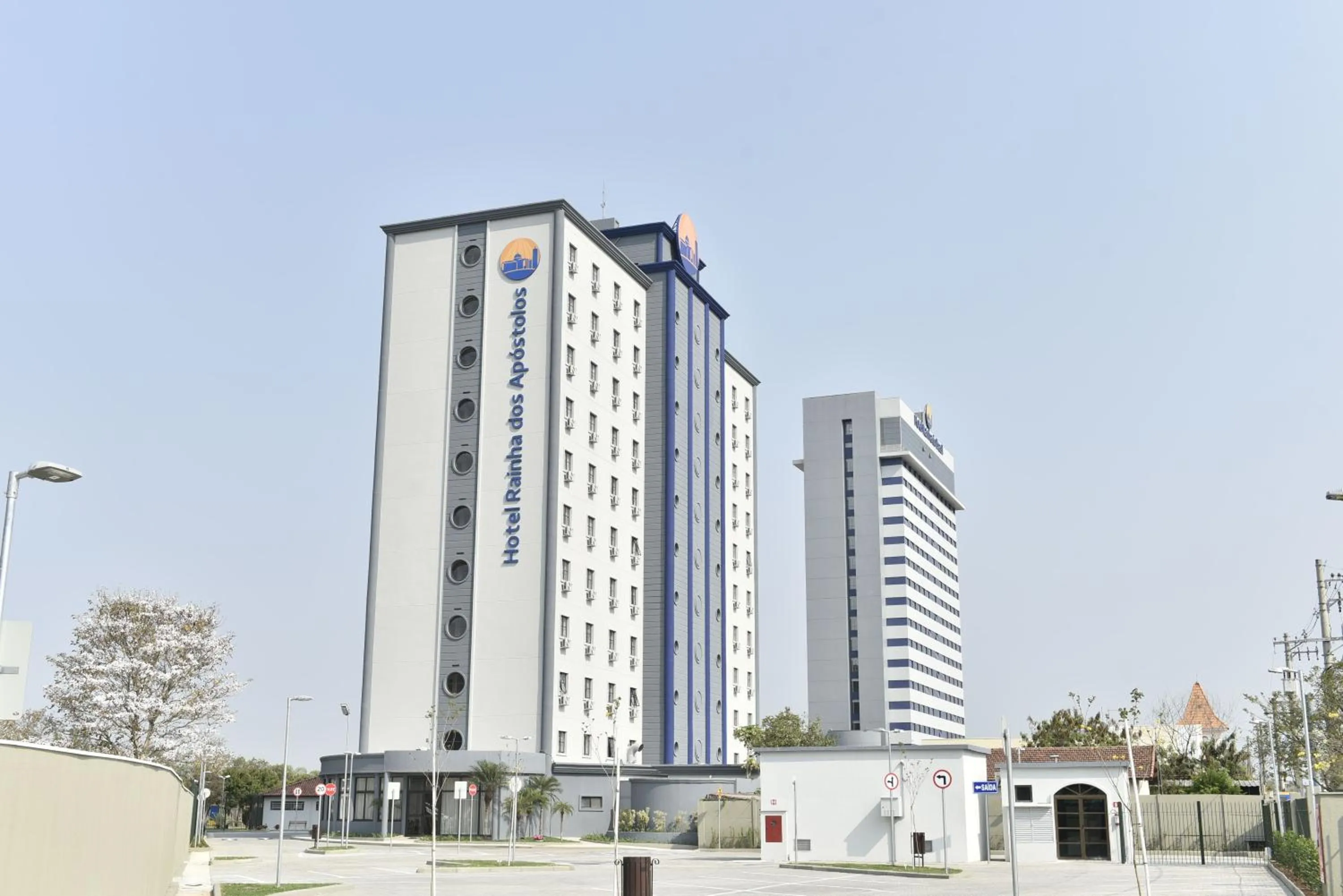 Property building in Hotel Rainha dos Apóstolos