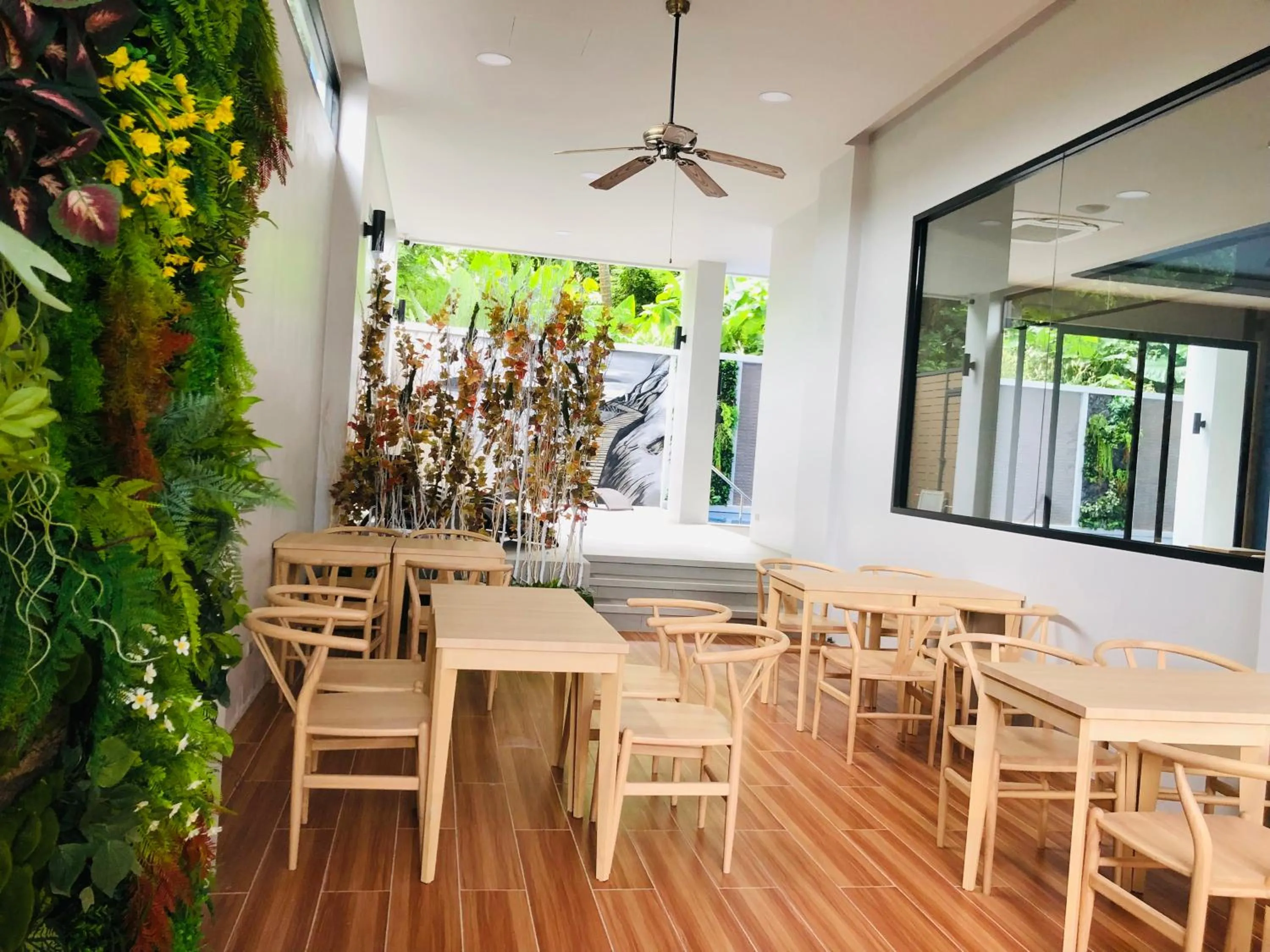 Golden Paradise Hotel - SHA PLUS