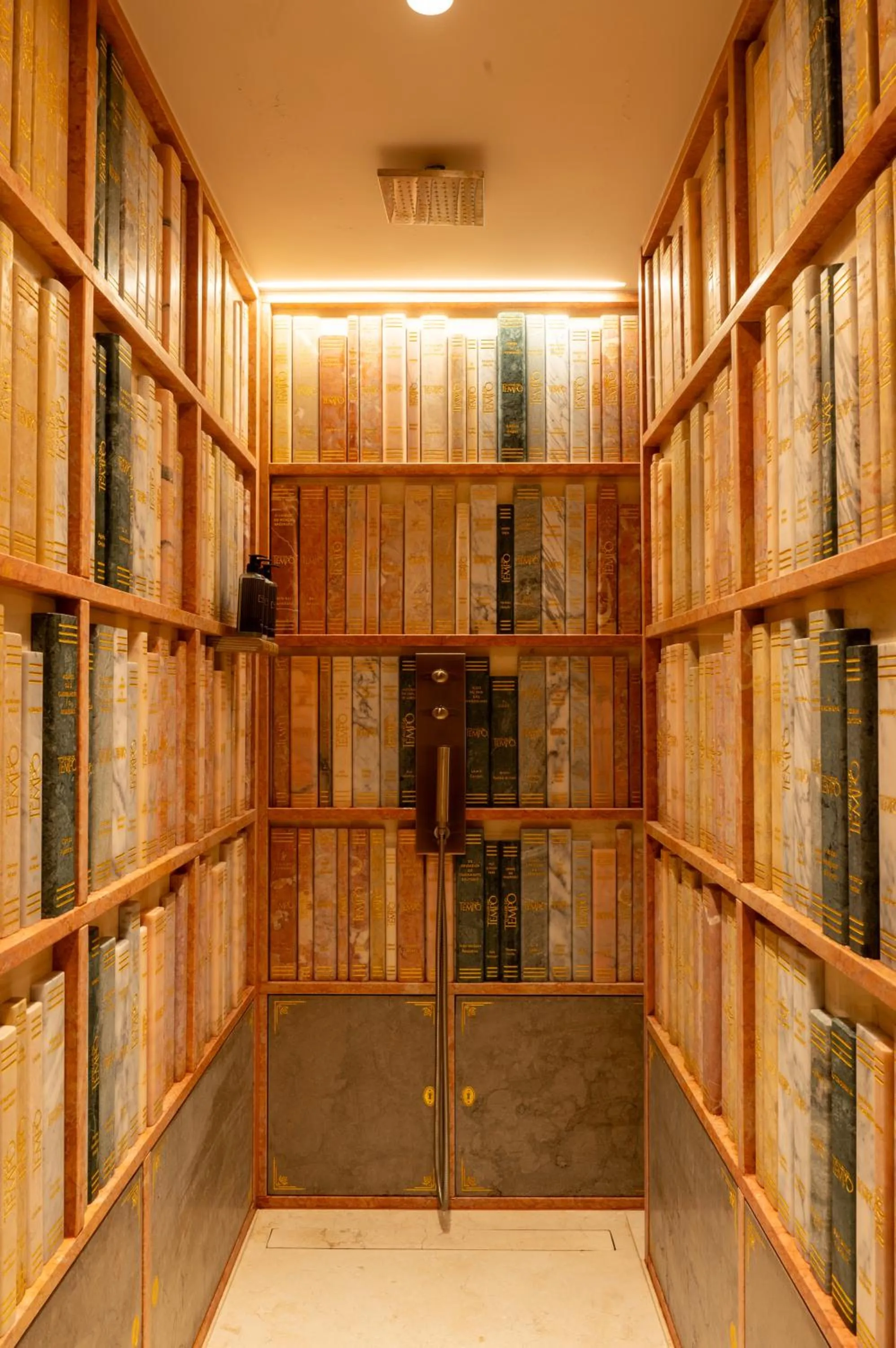 Shower in CBR Boutique Hotel - Coimbra