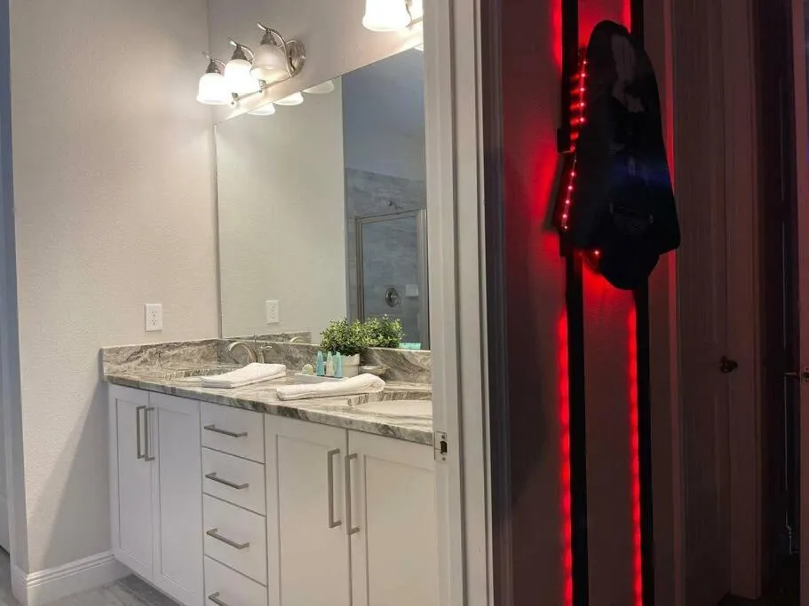 Shower in Spectacular 12-Bed Mansion with game room