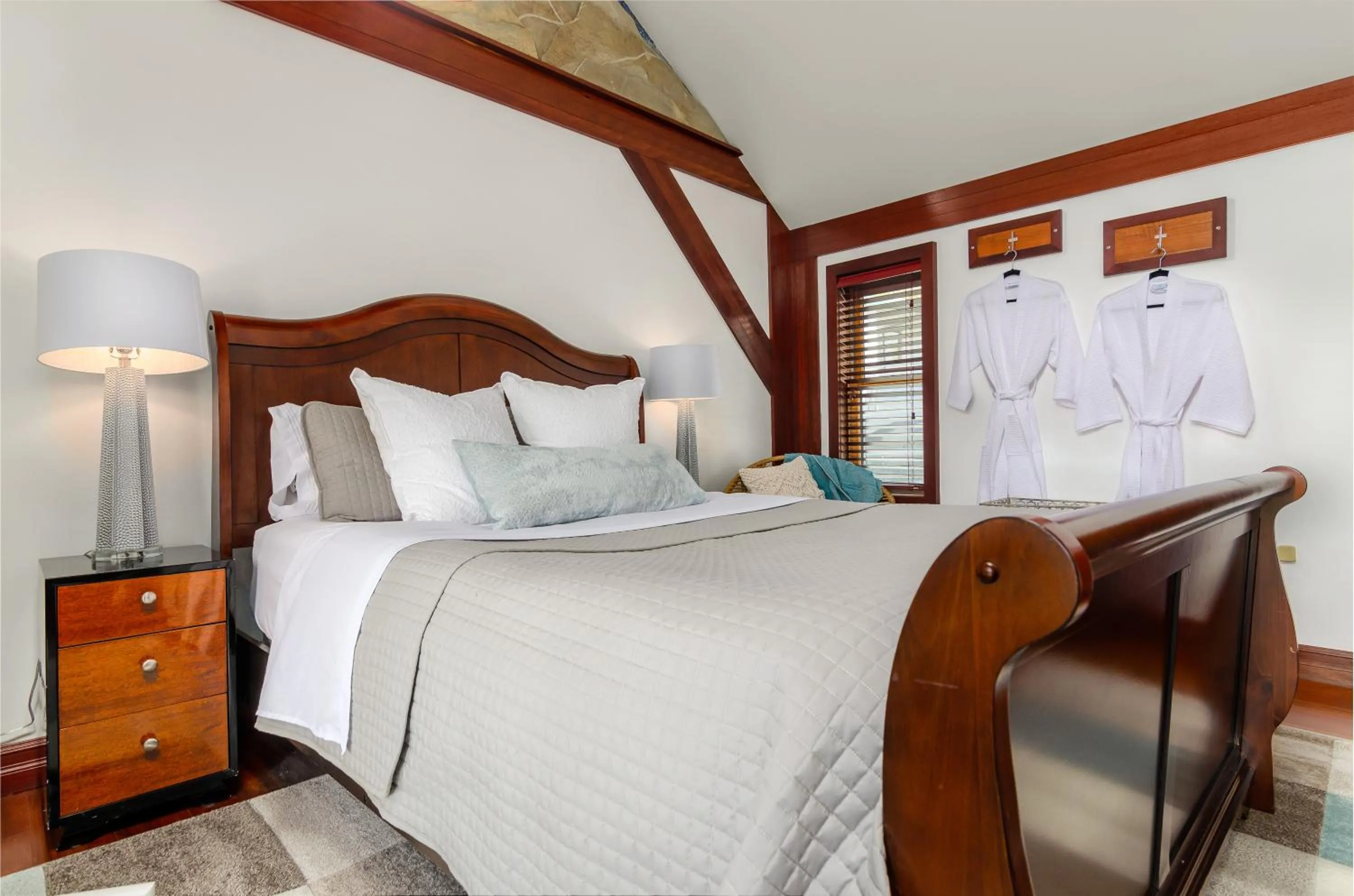 Bed in New Park Venue & Suites