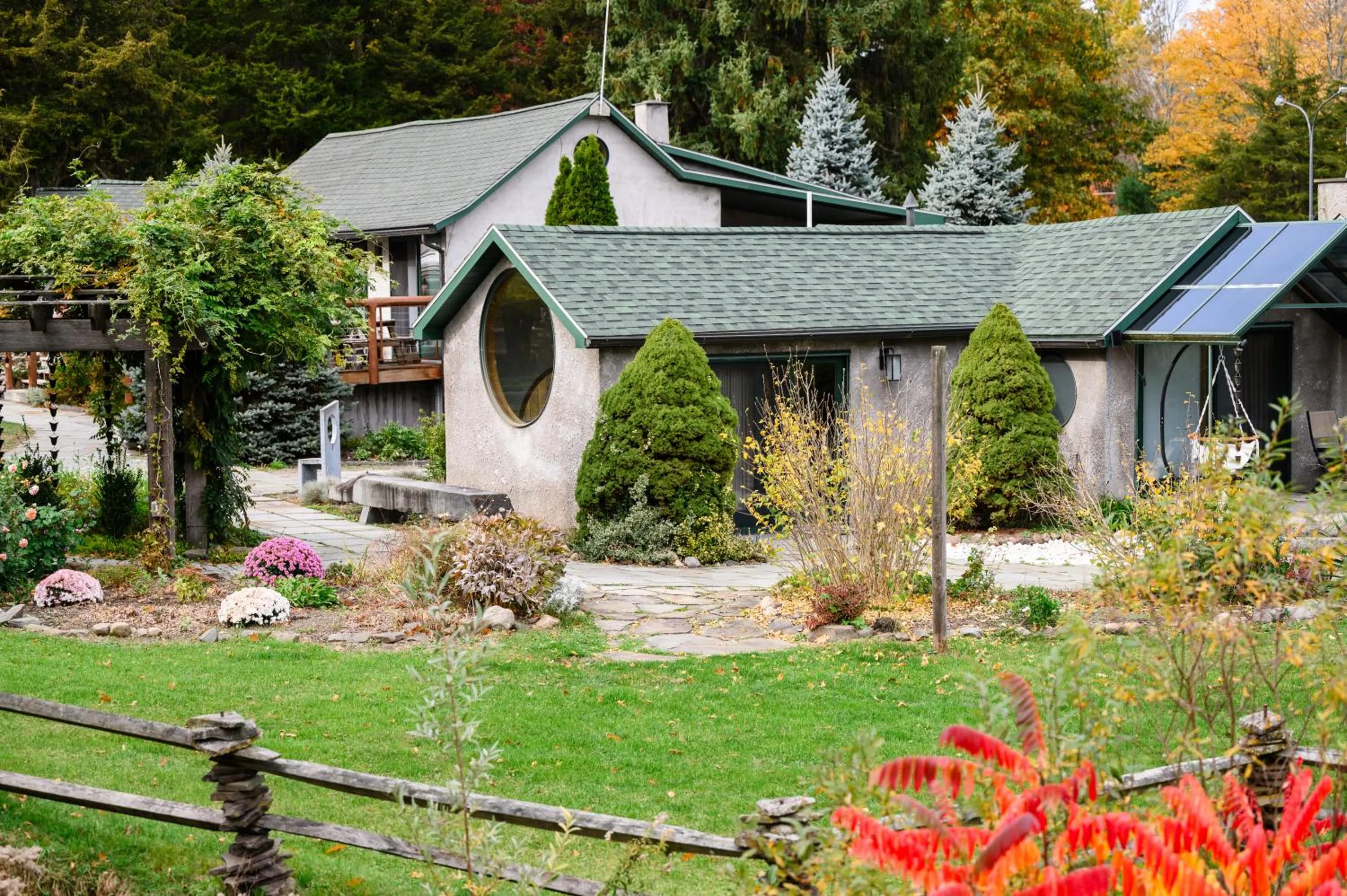 New Park Venue & Suites