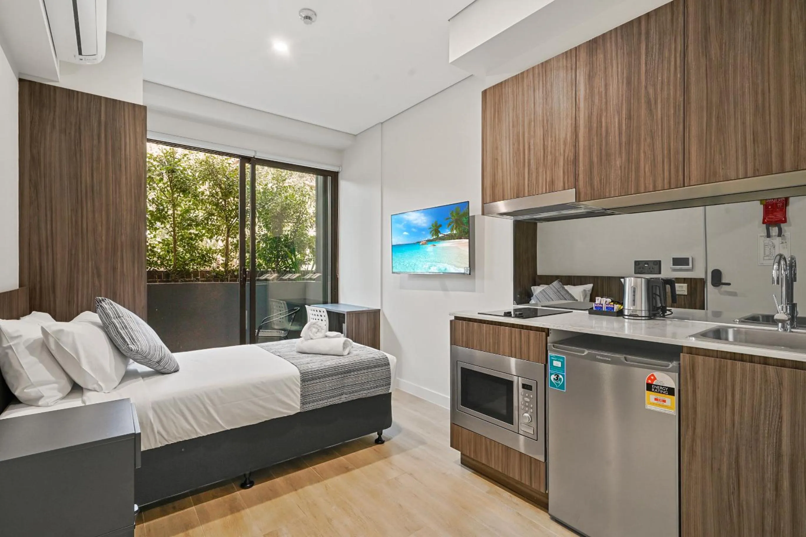 Bed in Coogee Studio Apartments