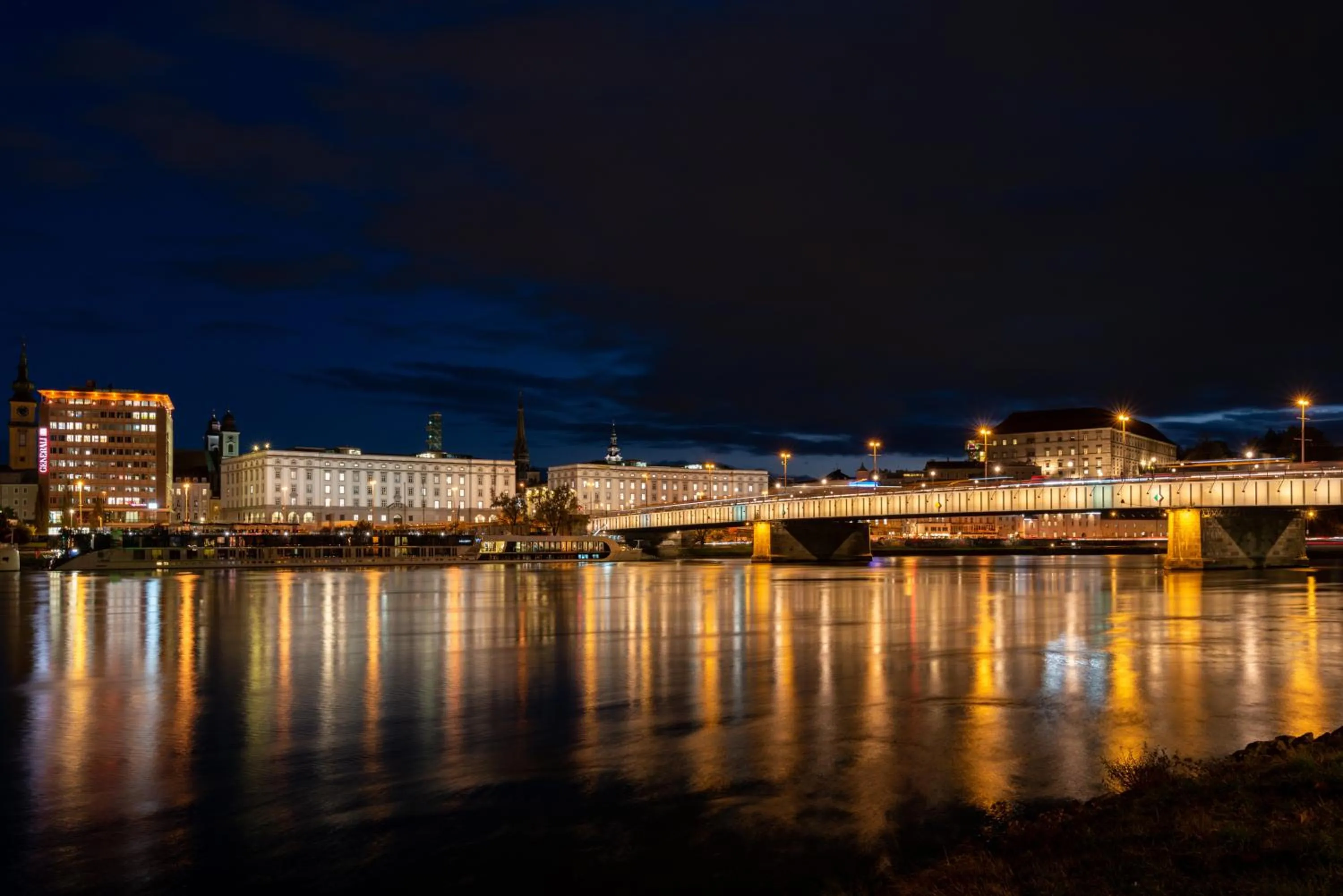 Nearby landmark in Limehome Linz Friedrichstraße