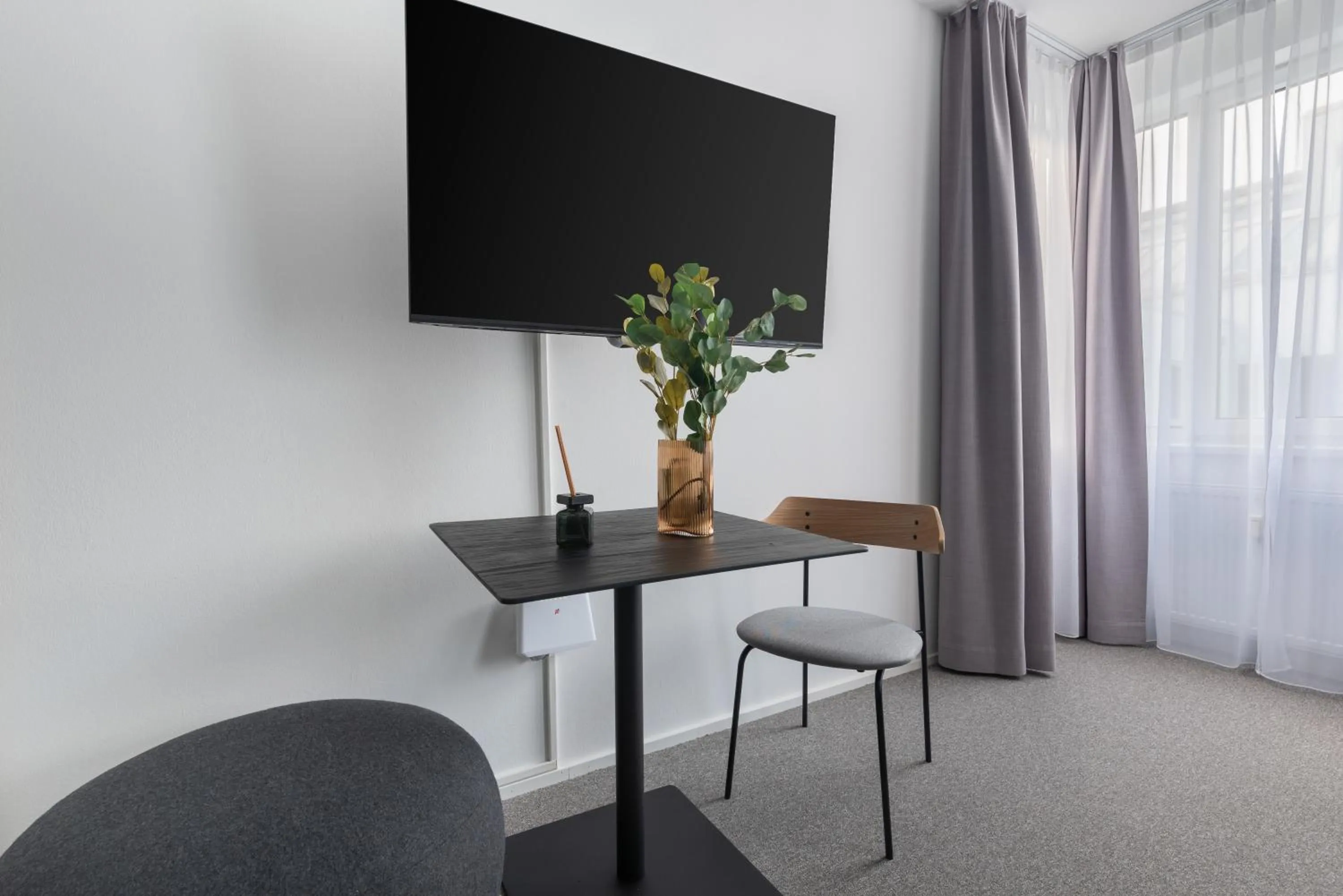 Seating area in Limehome Linz Friedrichstraße