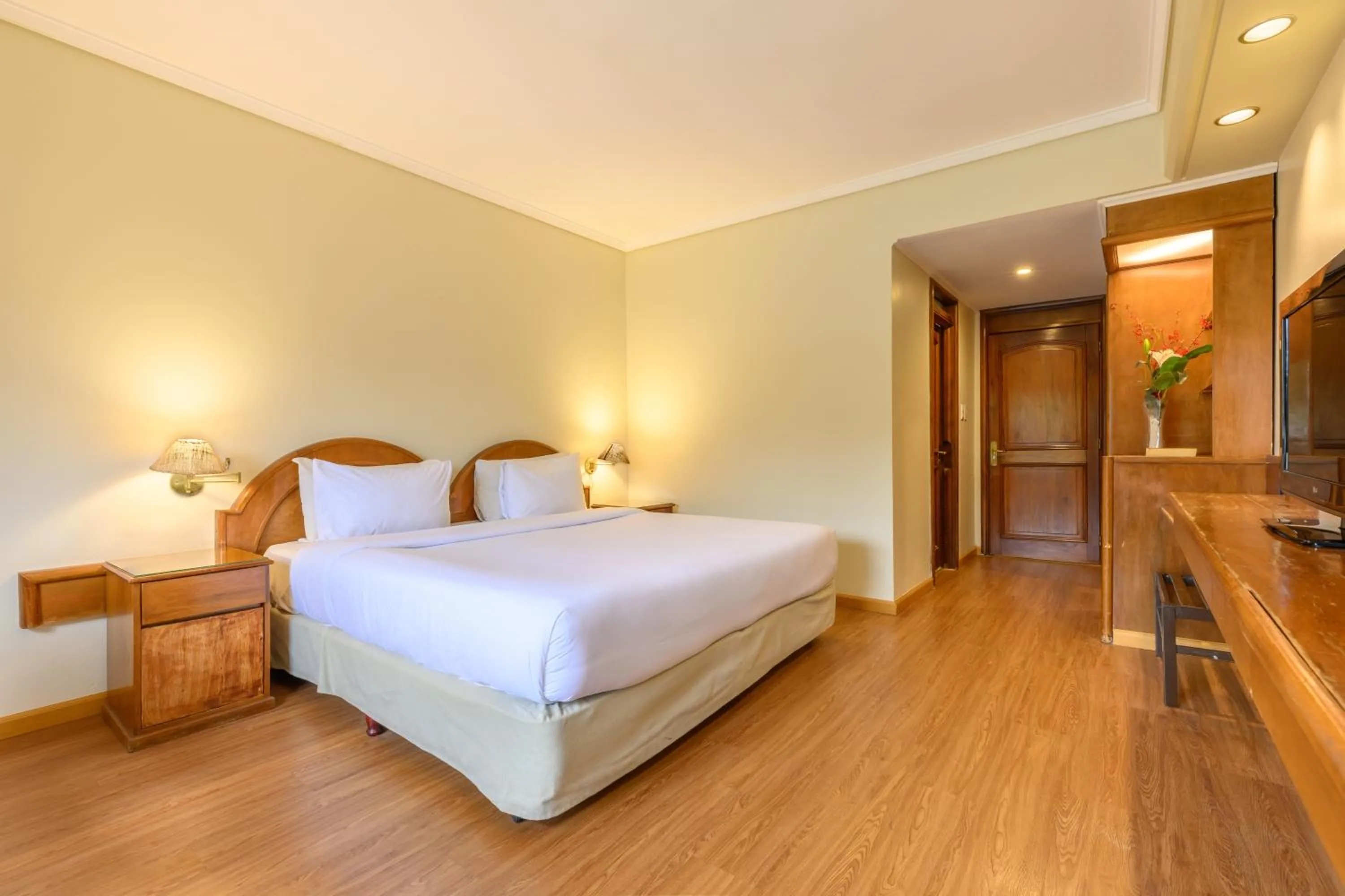 Photo of the whole room, Bed in Exe Hotel Cataratas