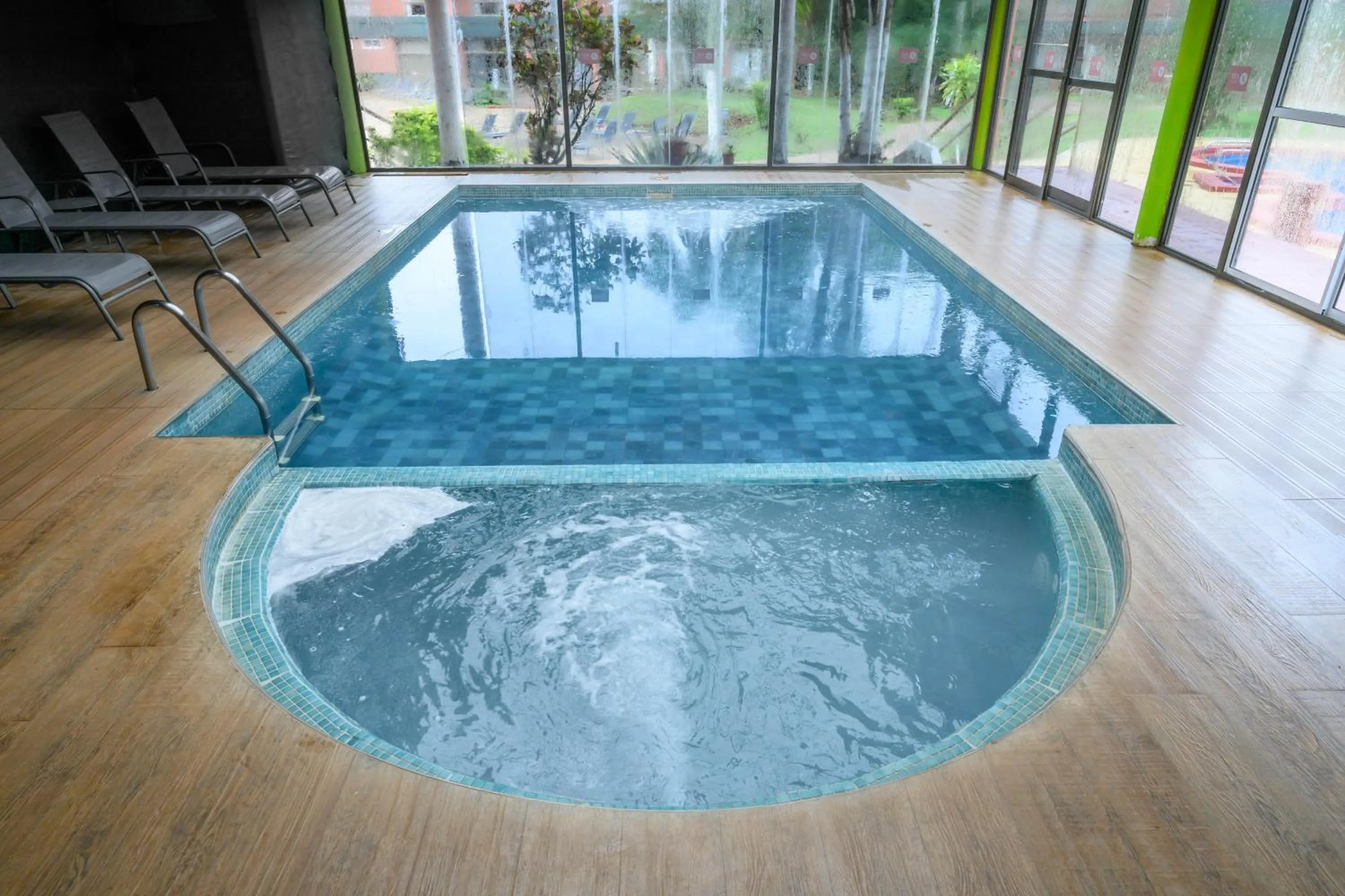 Spa and wellness centre/facilities in Exe Hotel Cataratas