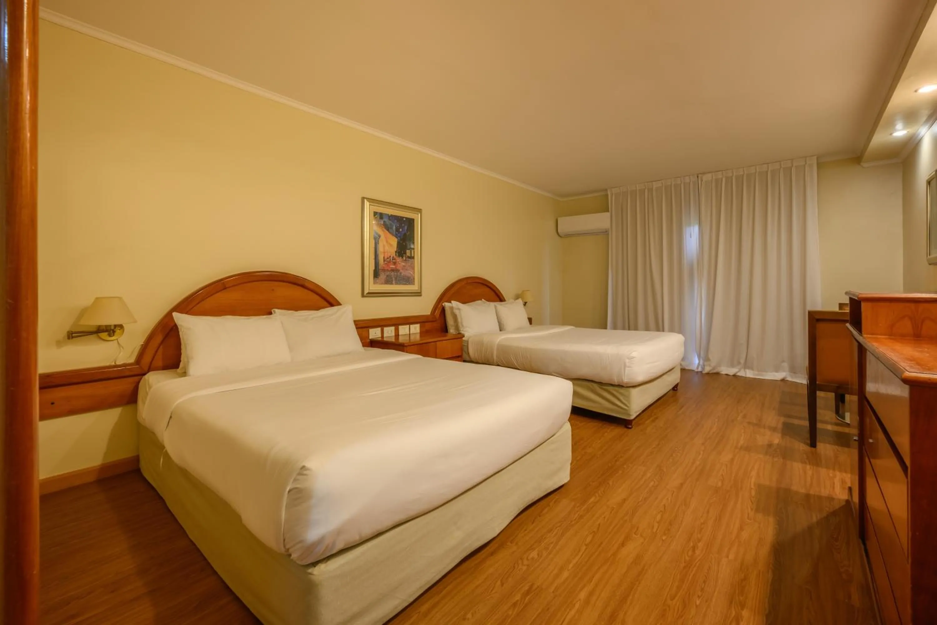 Photo of the whole room, Bed in Exe Hotel Cataratas
