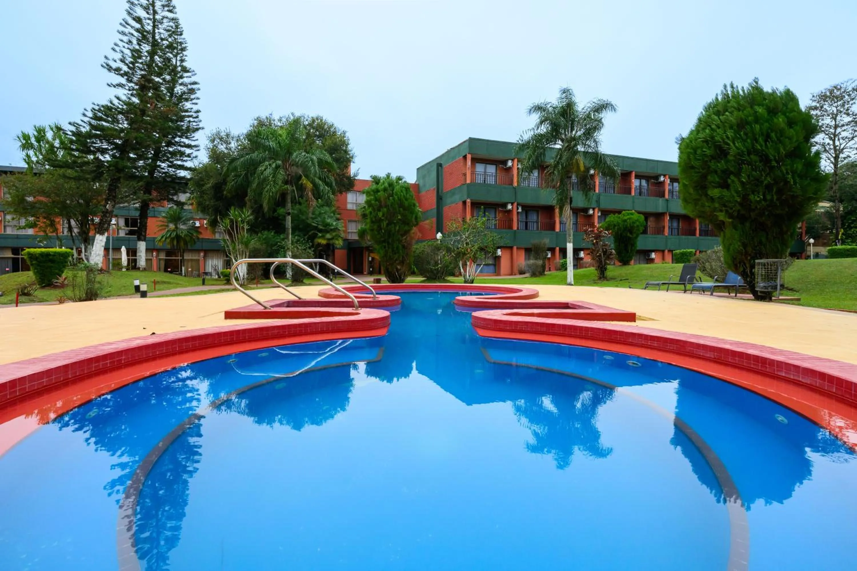 Swimming pool in Exe Hotel Cataratas