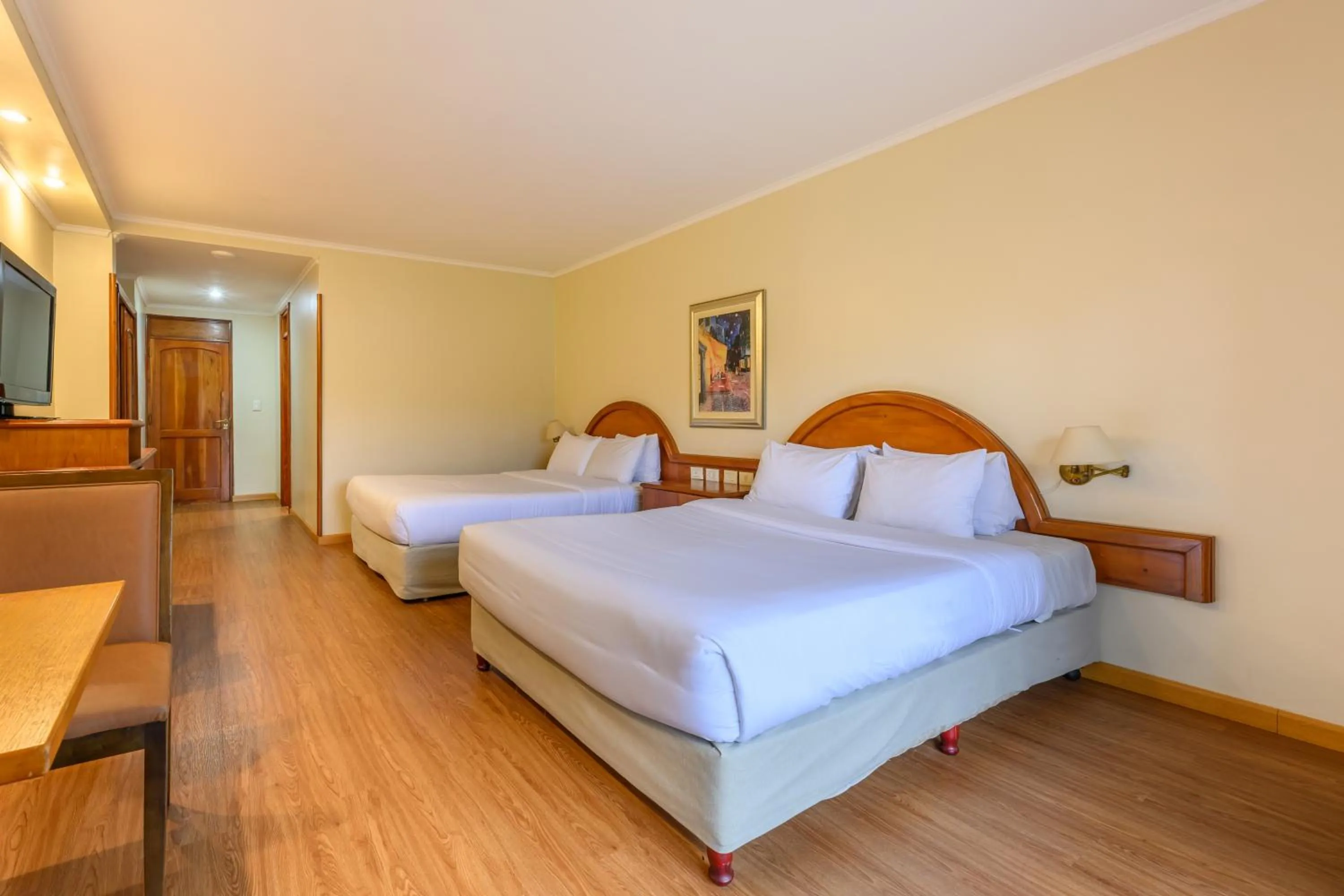 Photo of the whole room, Bed in Exe Hotel Cataratas