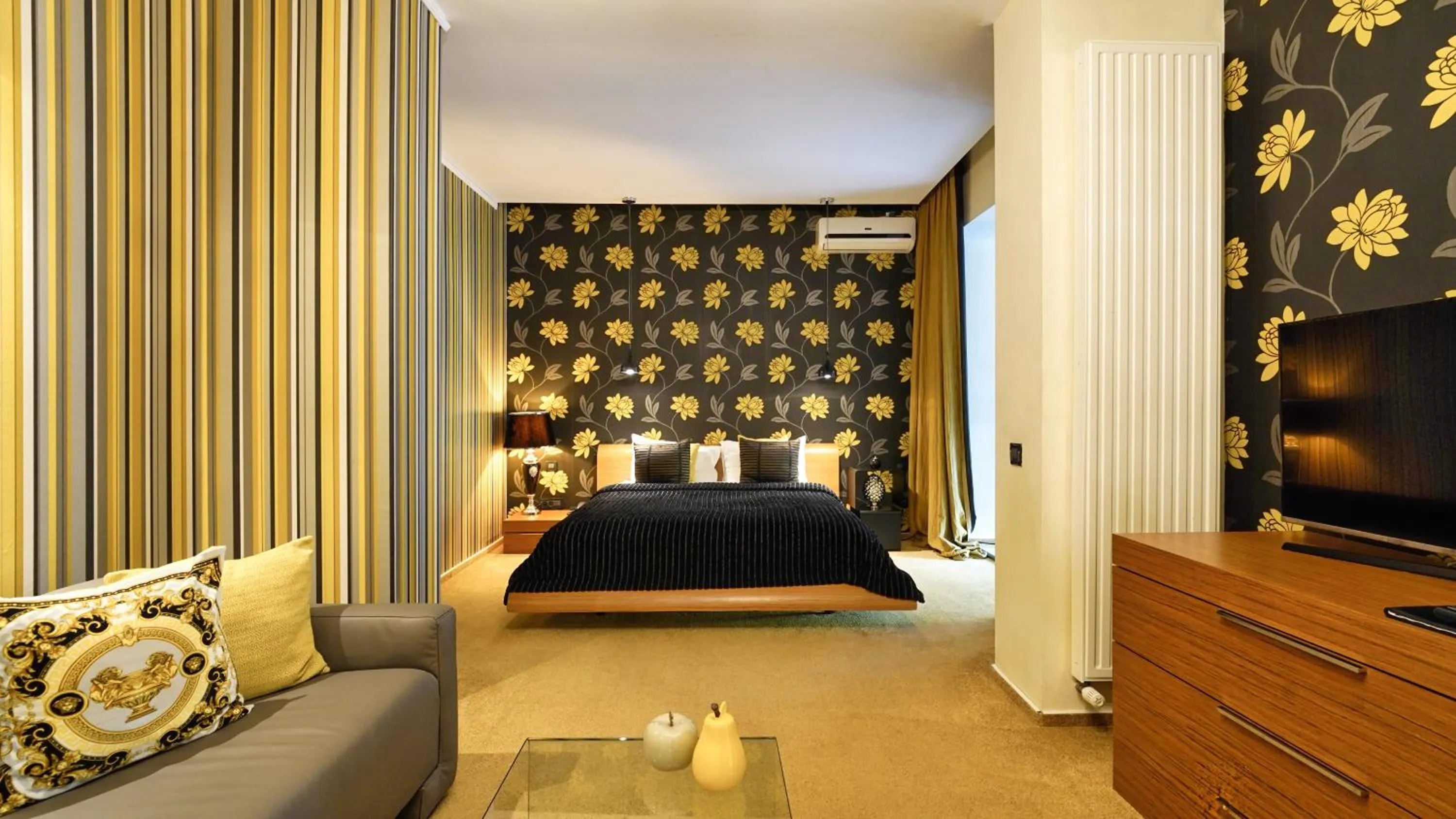 Photo of the whole room, Bed in Relax in Style Boutique Hotel