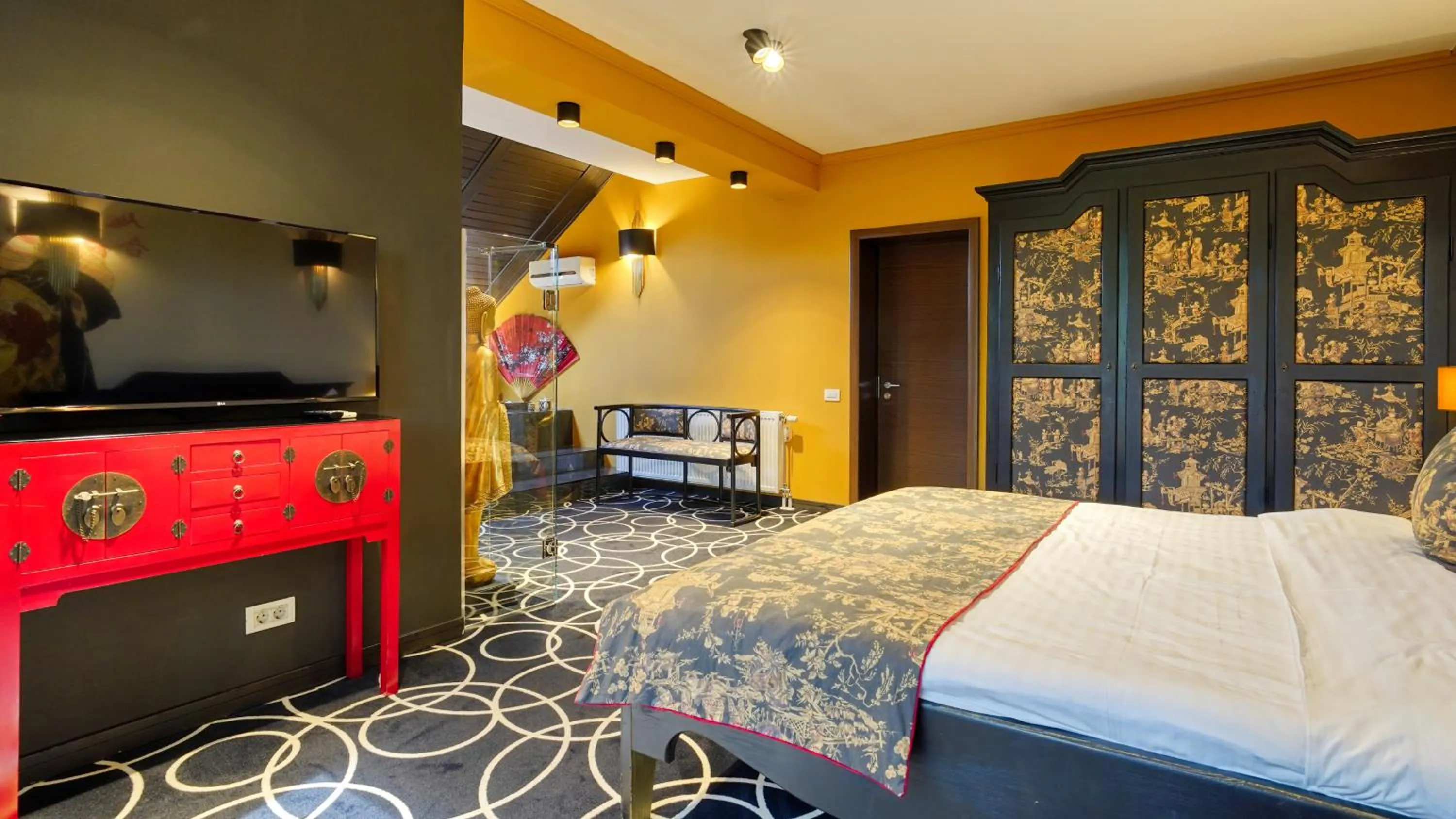 Photo of the whole room, Bed in Relax in Style Boutique Hotel