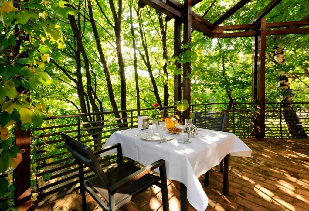 Restaurant/places to eat in Relax in Style Boutique Hotel