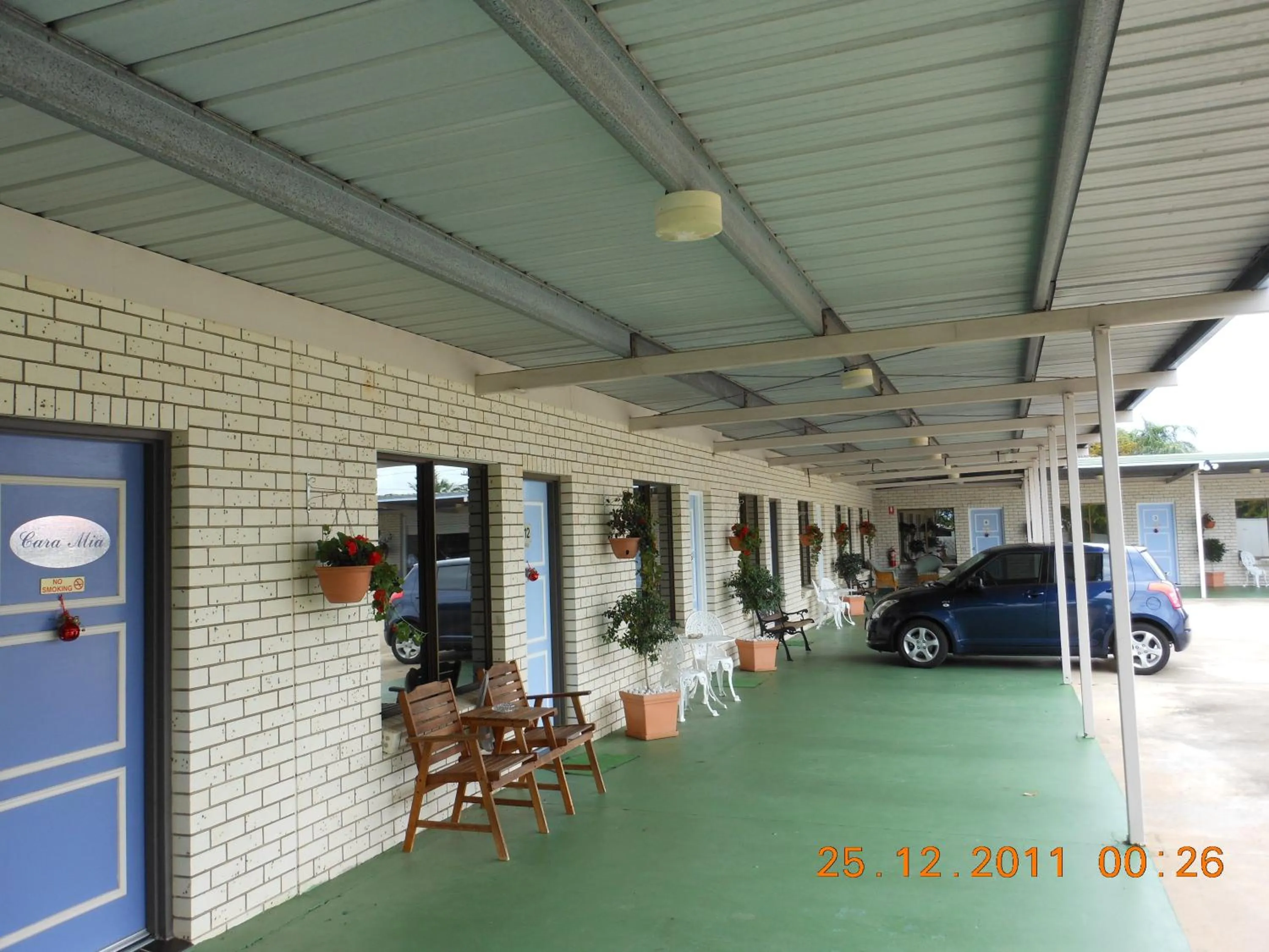 Property building in Cara Motel