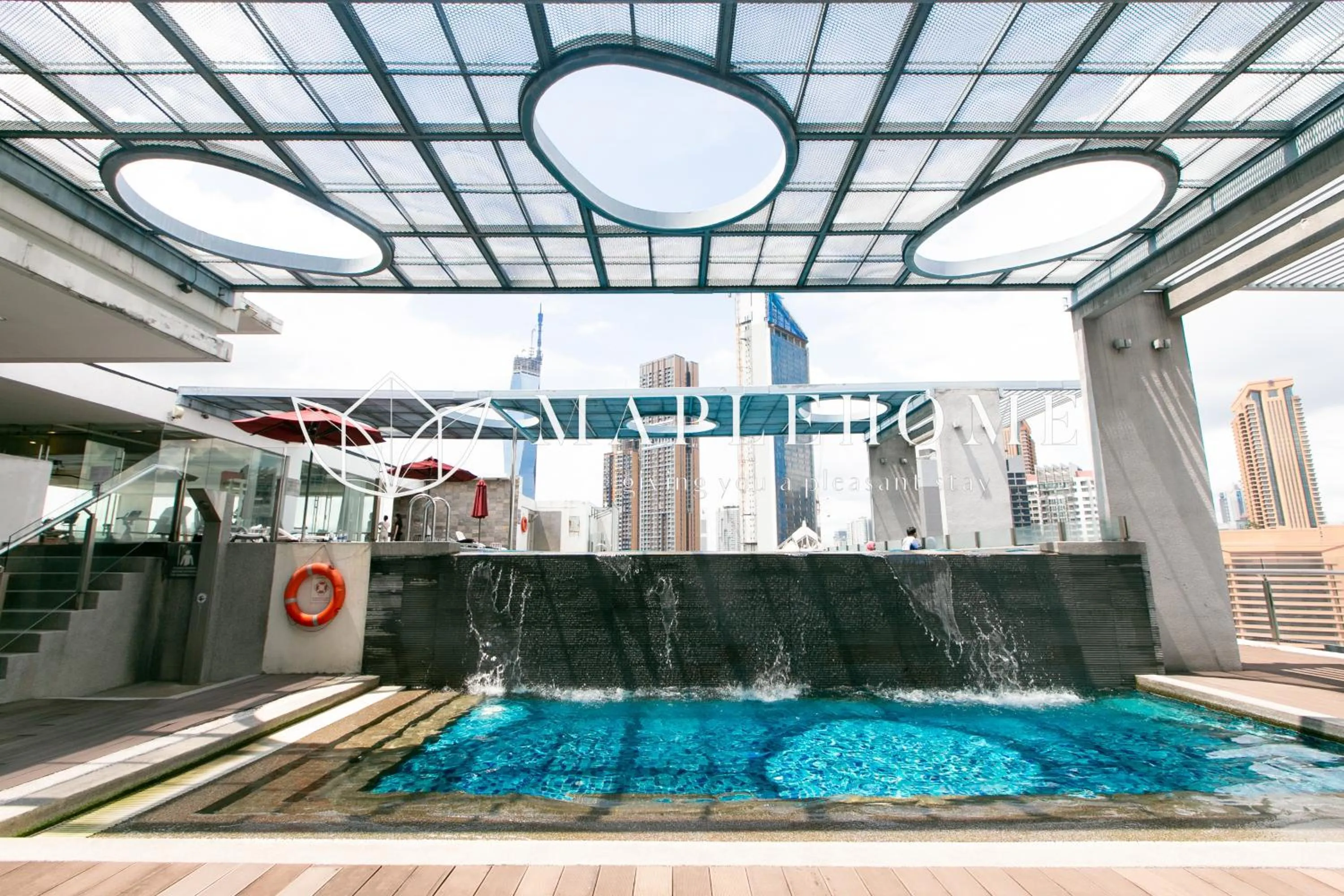 Swimming pool in D'Majestic Premier Suites Kuala Lumpur