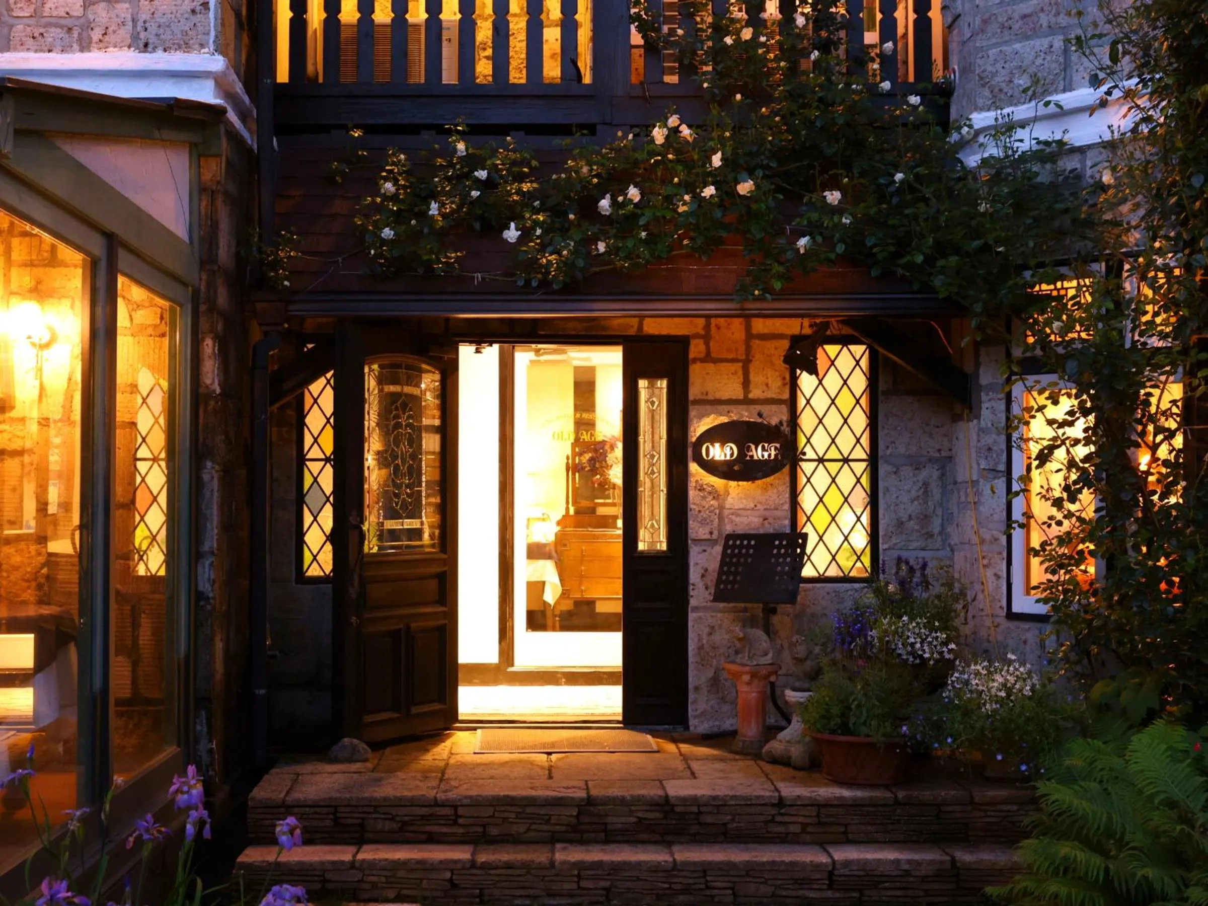 Property building in Petit Hotel & Restaurant Old Age