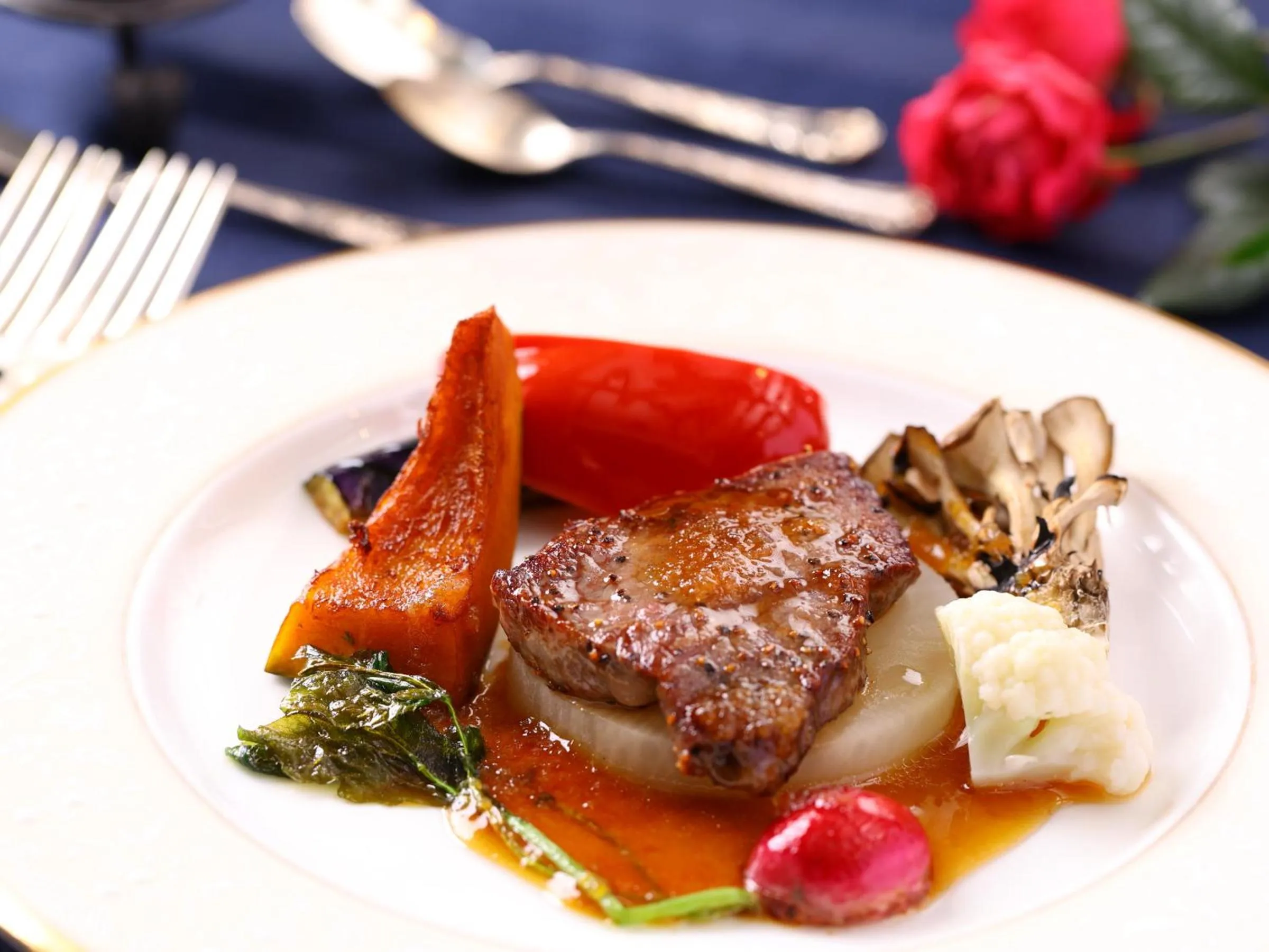 Dinner in Petit Hotel & Restaurant Old Age