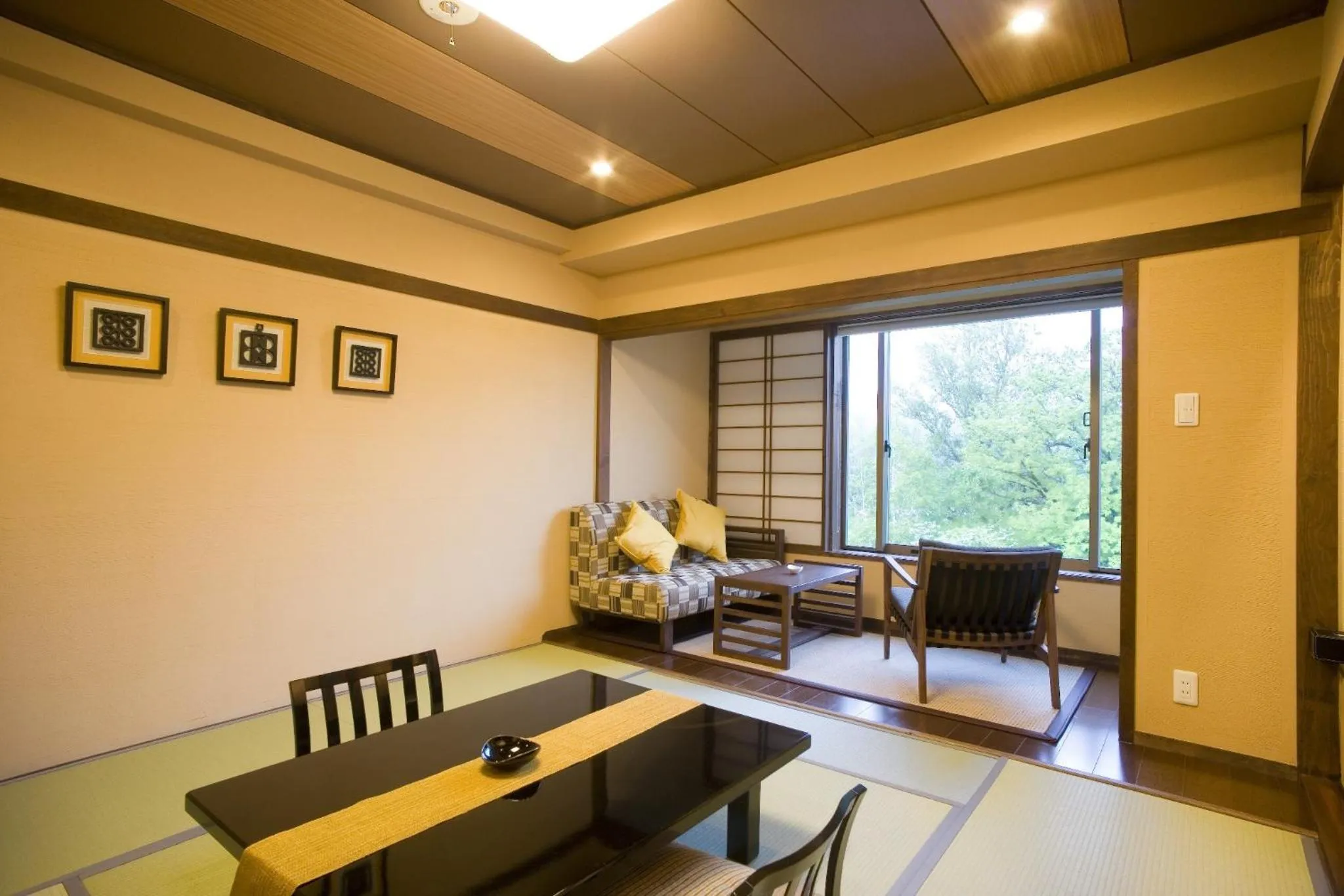 Living room in Tokachigawa Onsen Daiichi Hotel