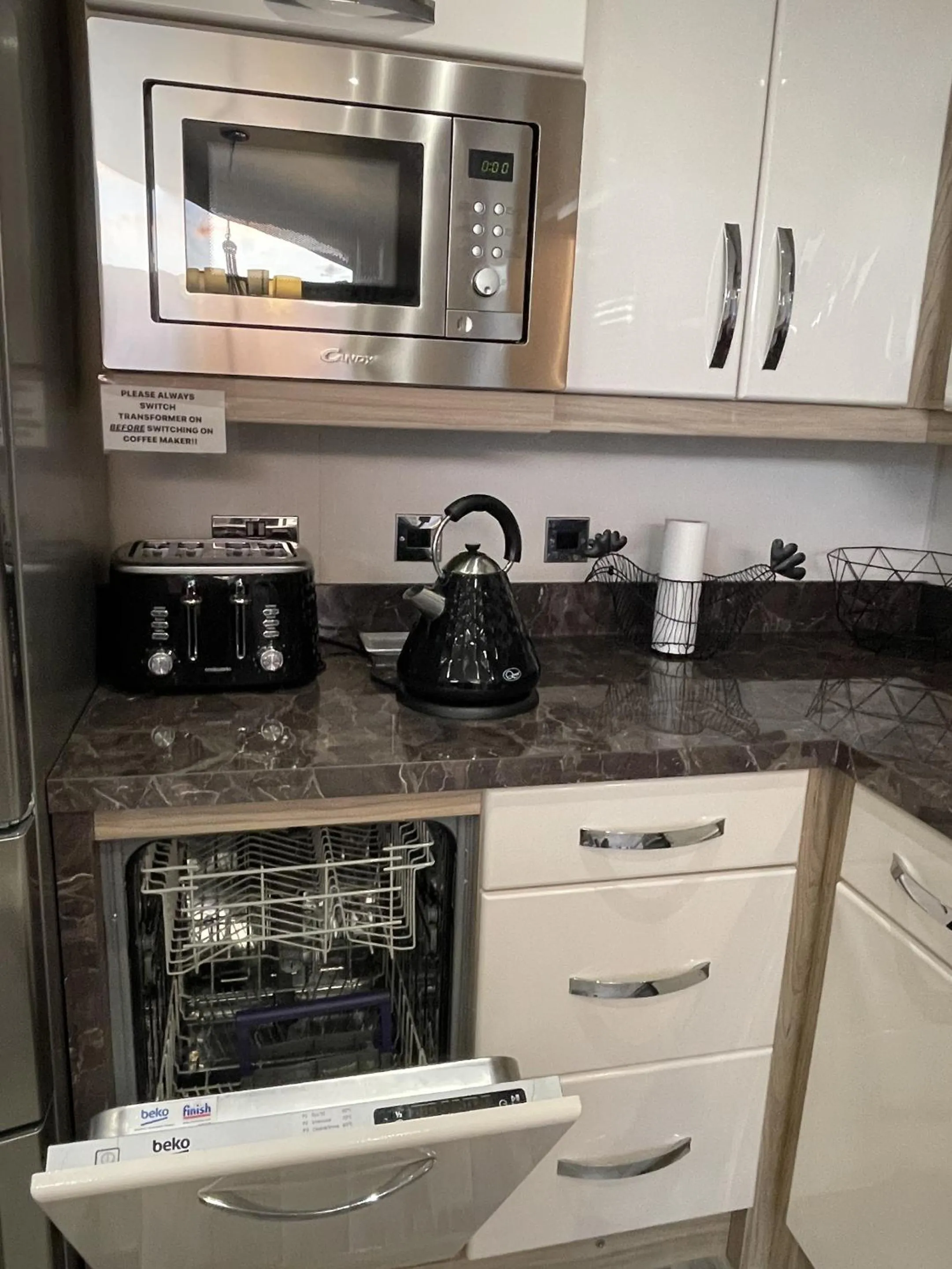 Kitchen or kitchenette in Romney Lodge