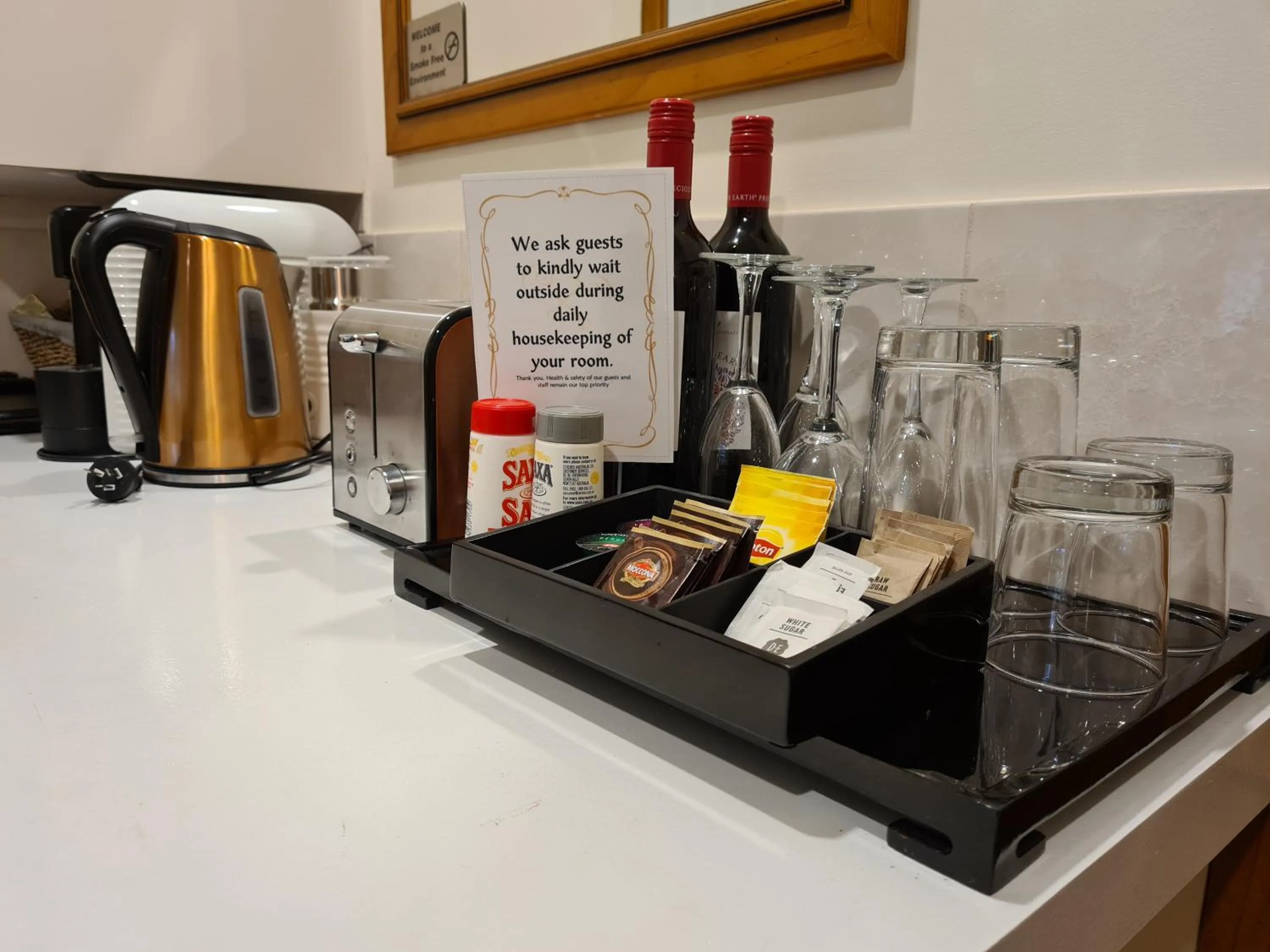 Coffee/tea facilities in Forest Lodge Resort