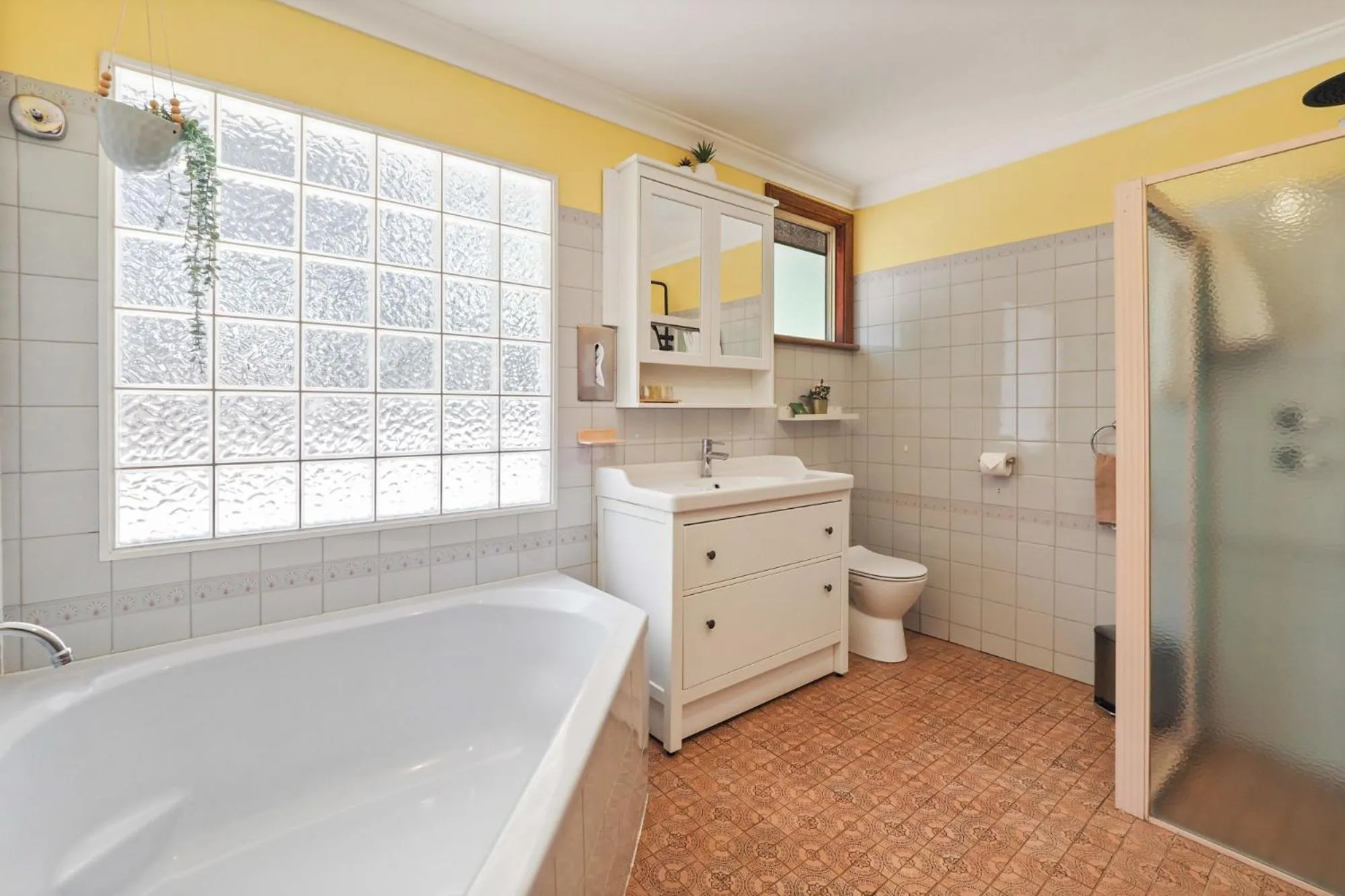 Shower in Forest Lodge Resort