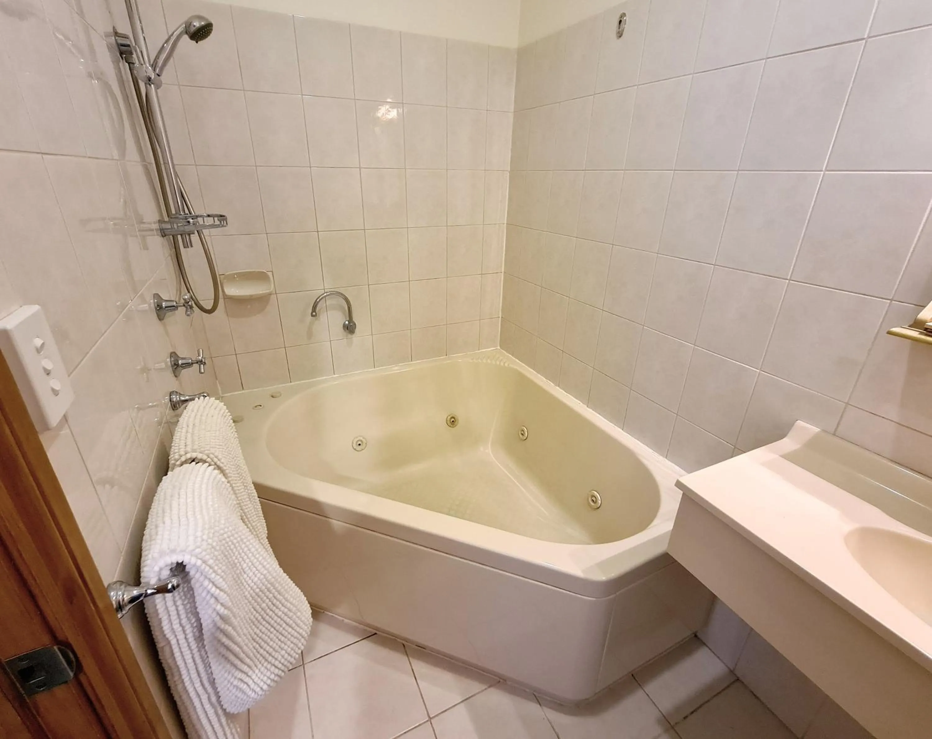 Bathroom in Forest Lodge Resort