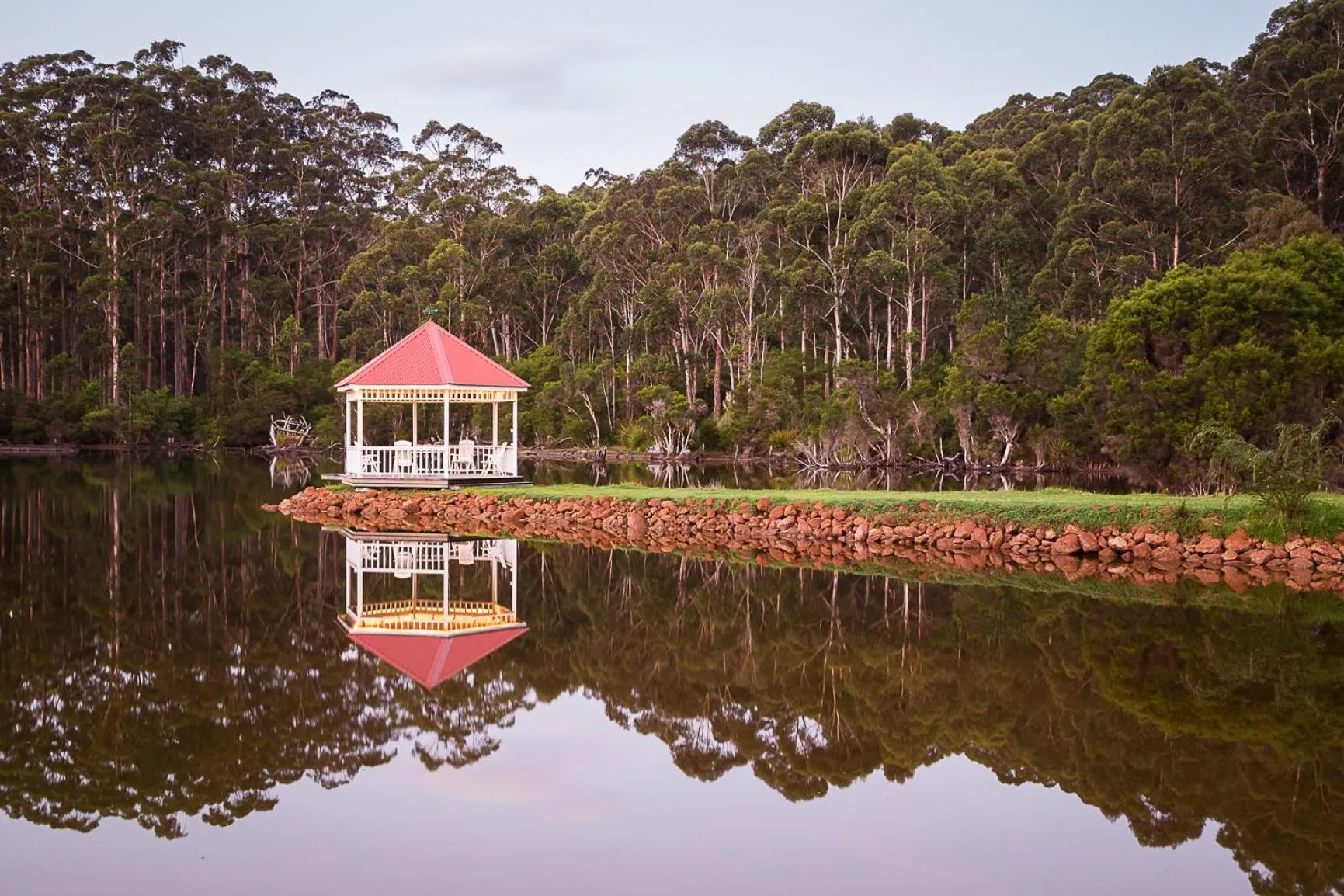 Lake view in Forest Lodge Resort